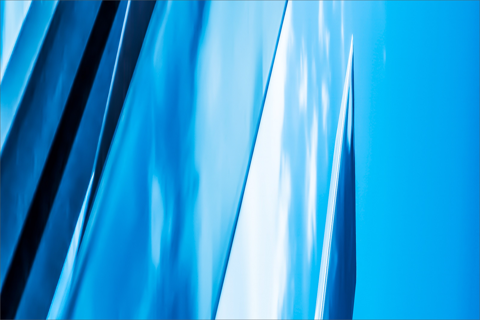 Abstract fine art macro photography by Steffen Freiling, available as limited edition prints.