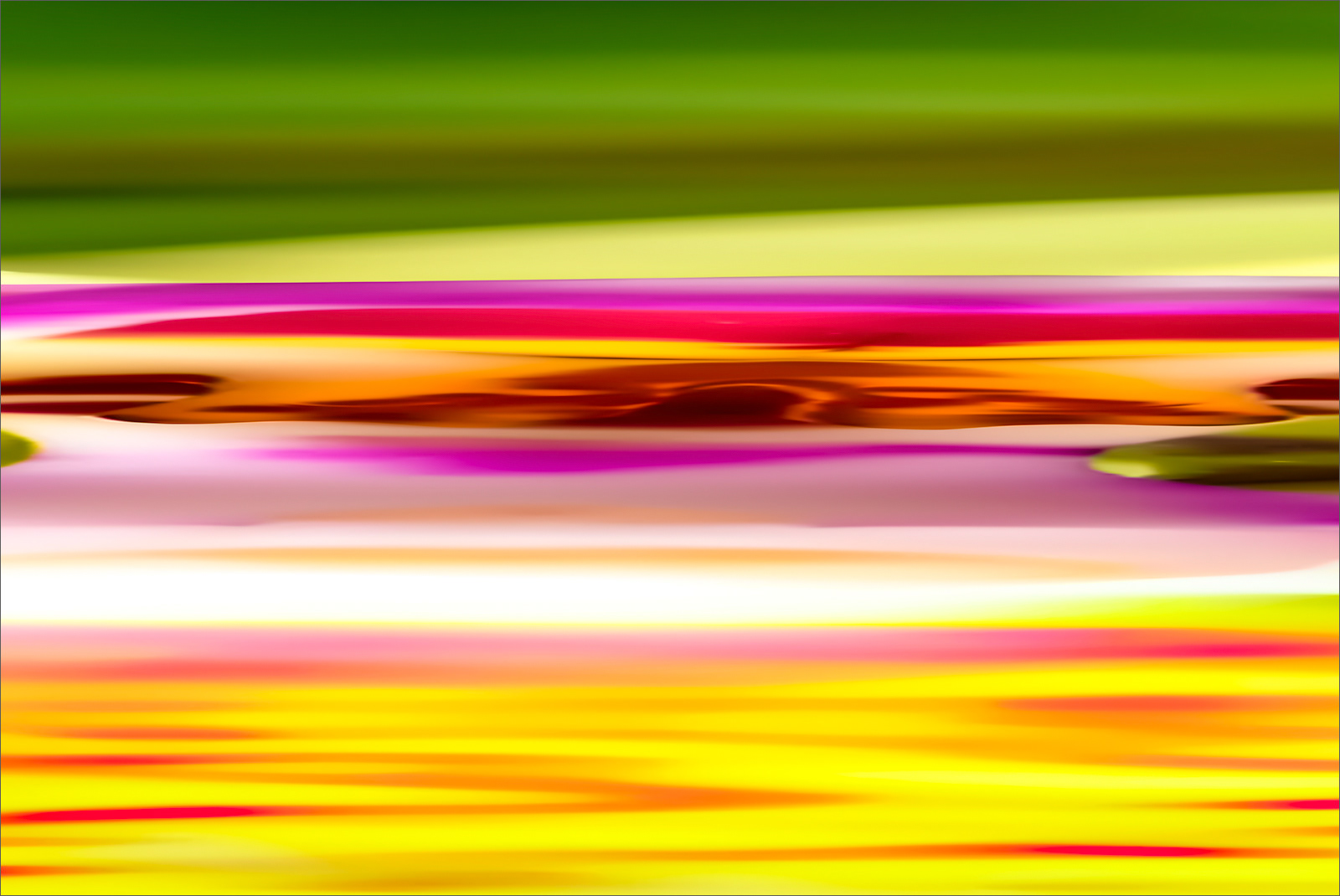Abstract fine art macro photography by Steffen Freiling, available as limited edition prints.