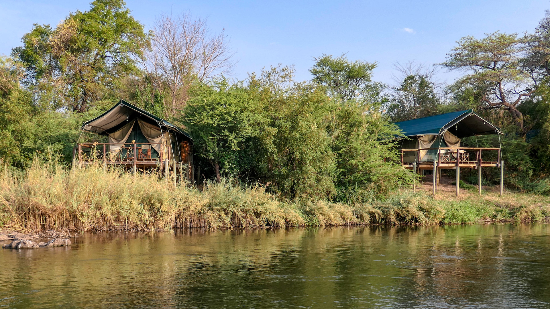 Nunda River Lodge, Zelte