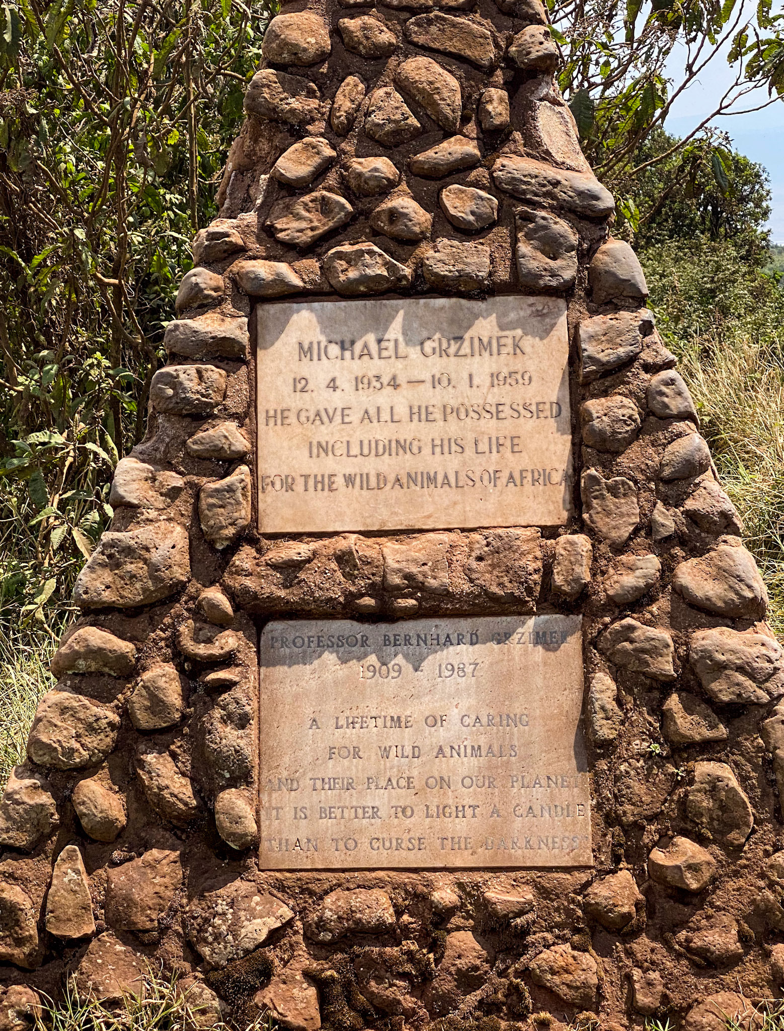 Grab und Gedenkstätte