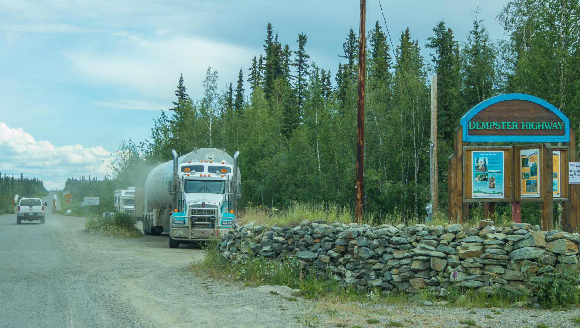 Dempster Highway: 736km von Dawson City nach Inuvik