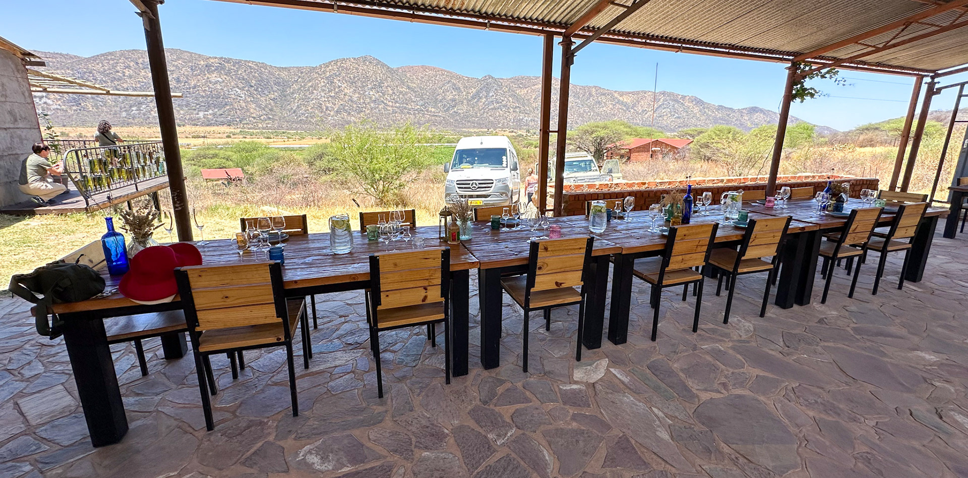 Weinprobe in den Otavi Bergen