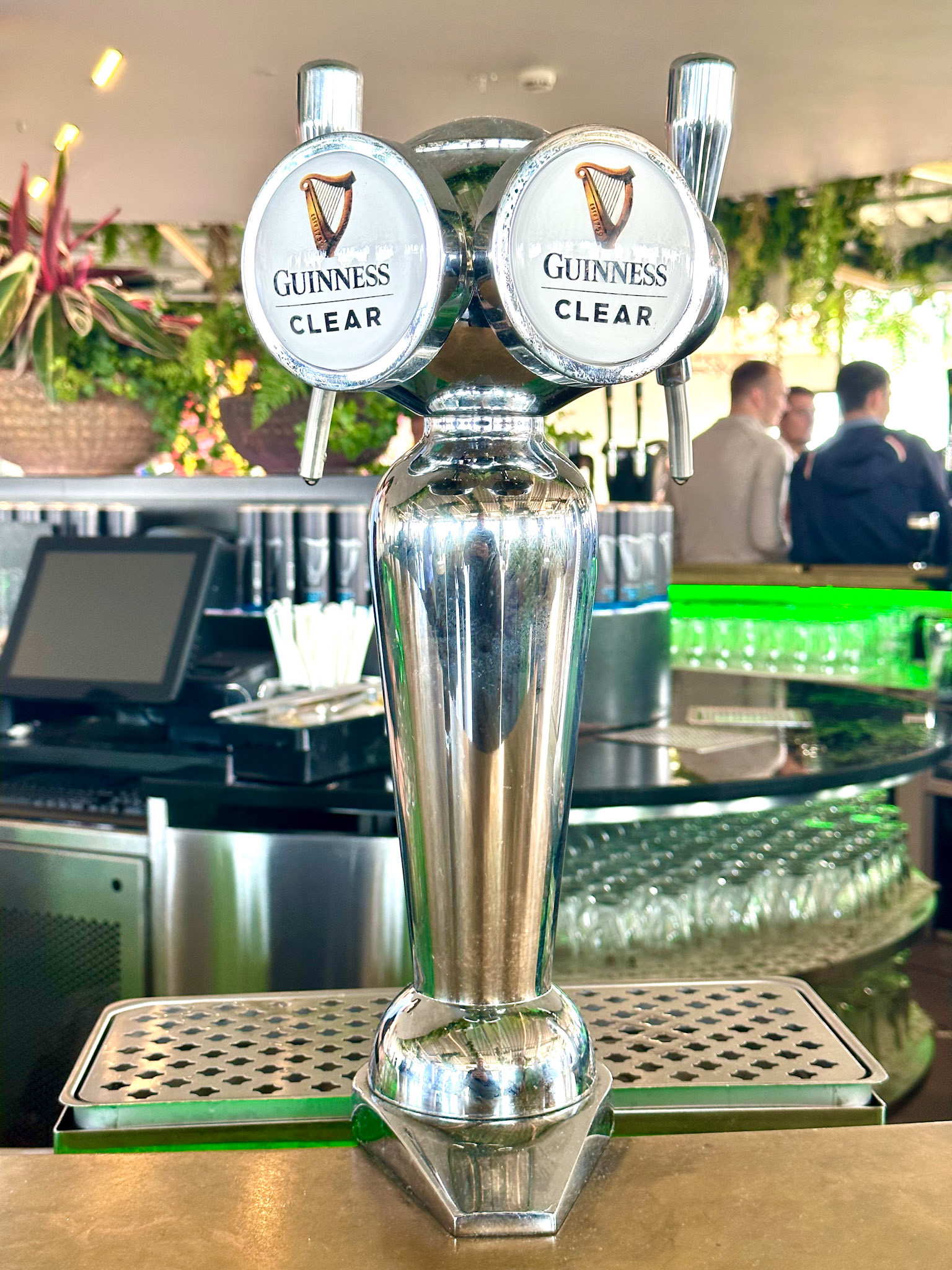 Guinness Clear?  Wasser!