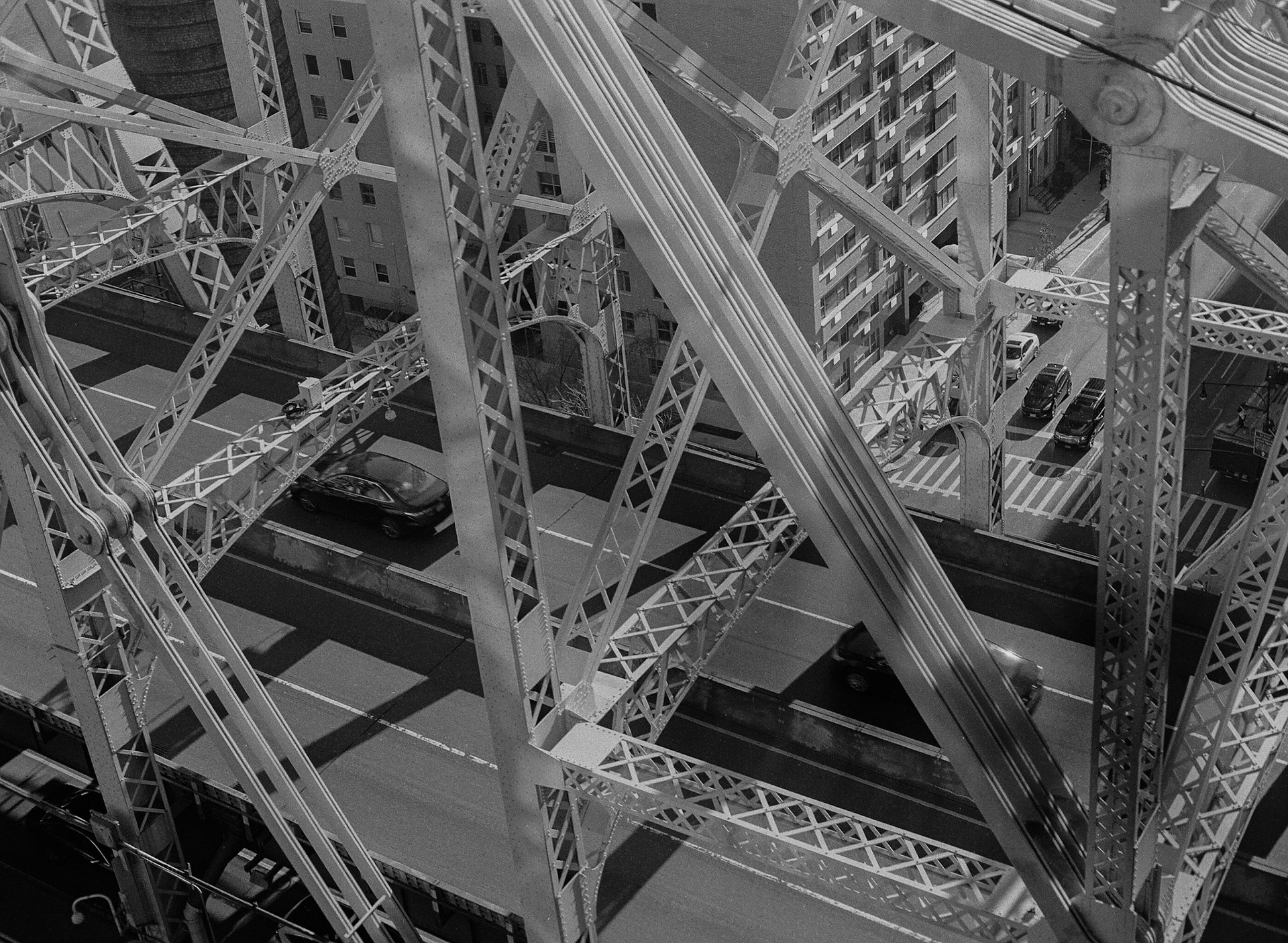 Manhattan (medium format)