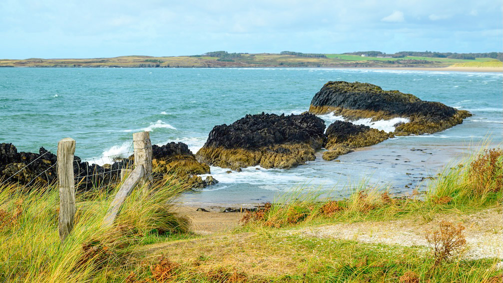 Keeping us Apart - Low resolution © Mark Sterry-Blunt - Prints full resolution