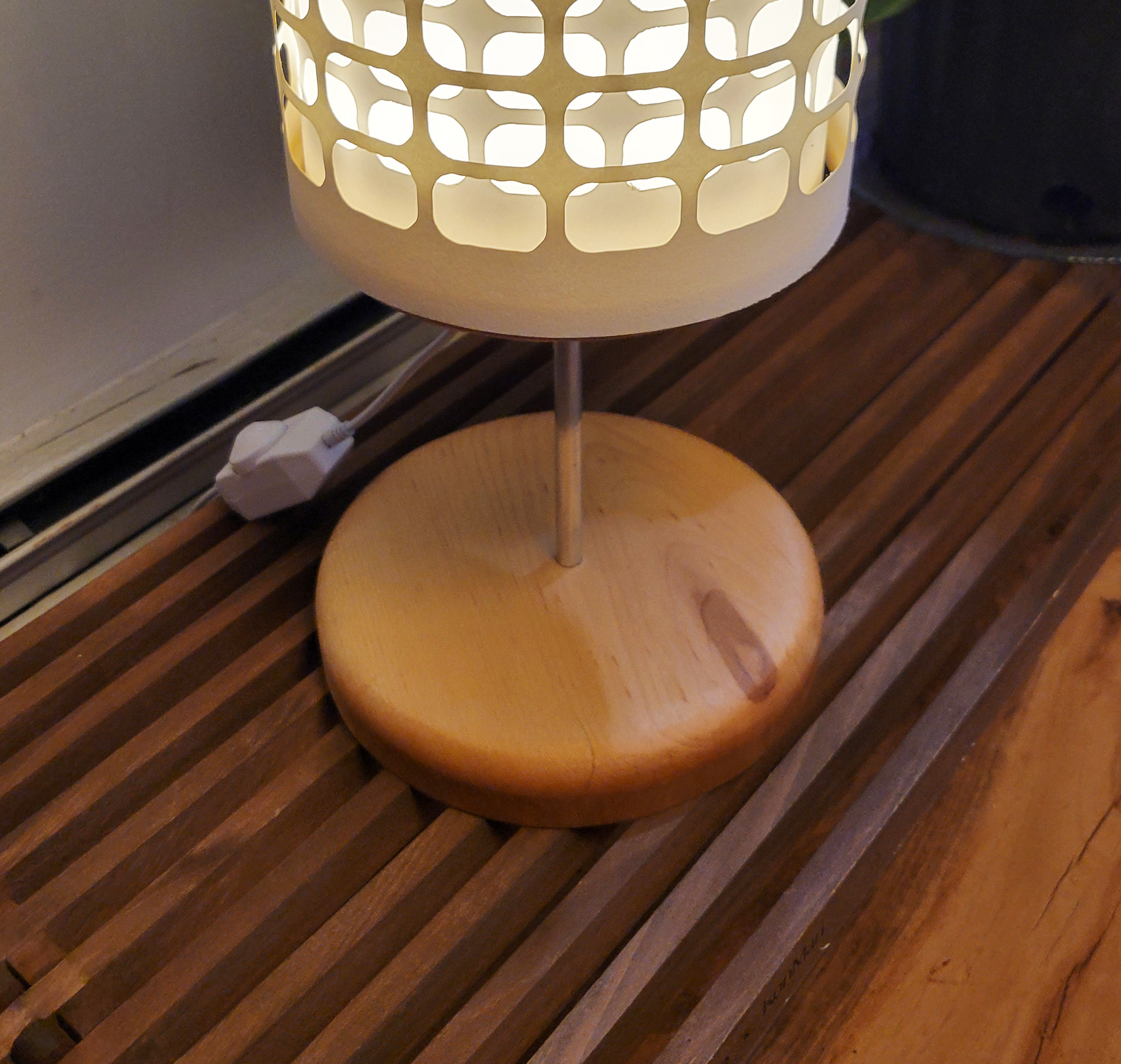 Close-up of maple base.