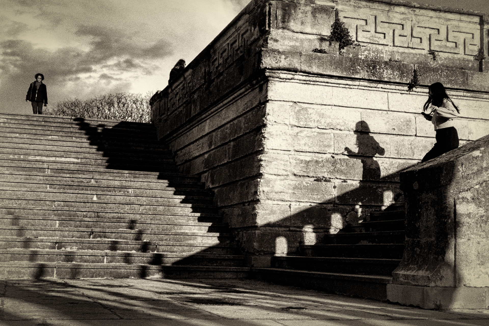 6. Leading Lines