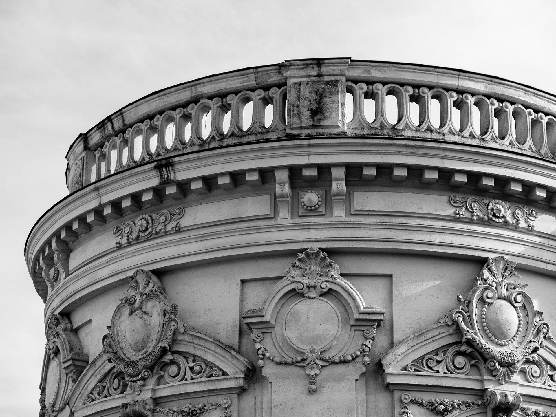 13. Circular