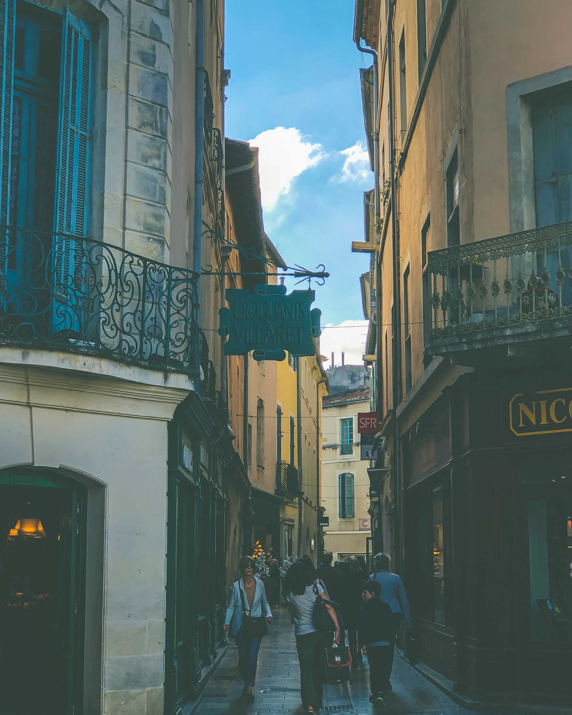 Nimes