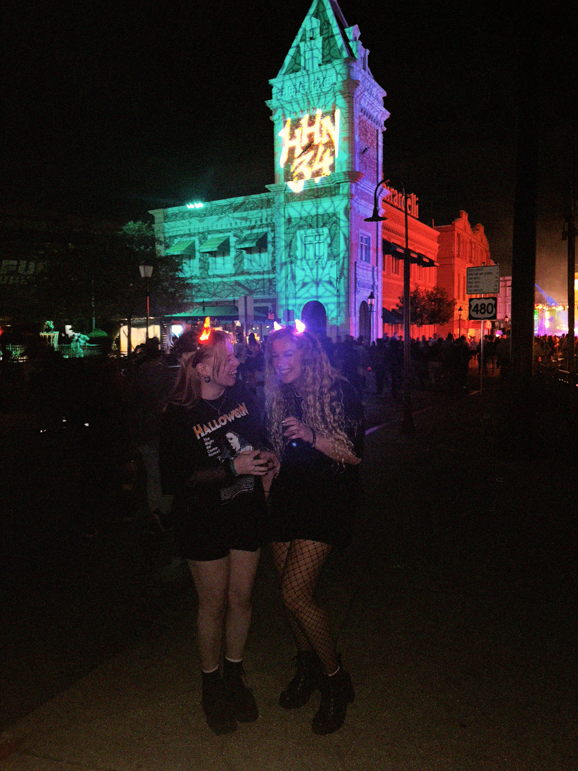 Halloween Horror Nights 34! My favorite house that year was El Artista (Shocking I know the artists likes the art themed house)