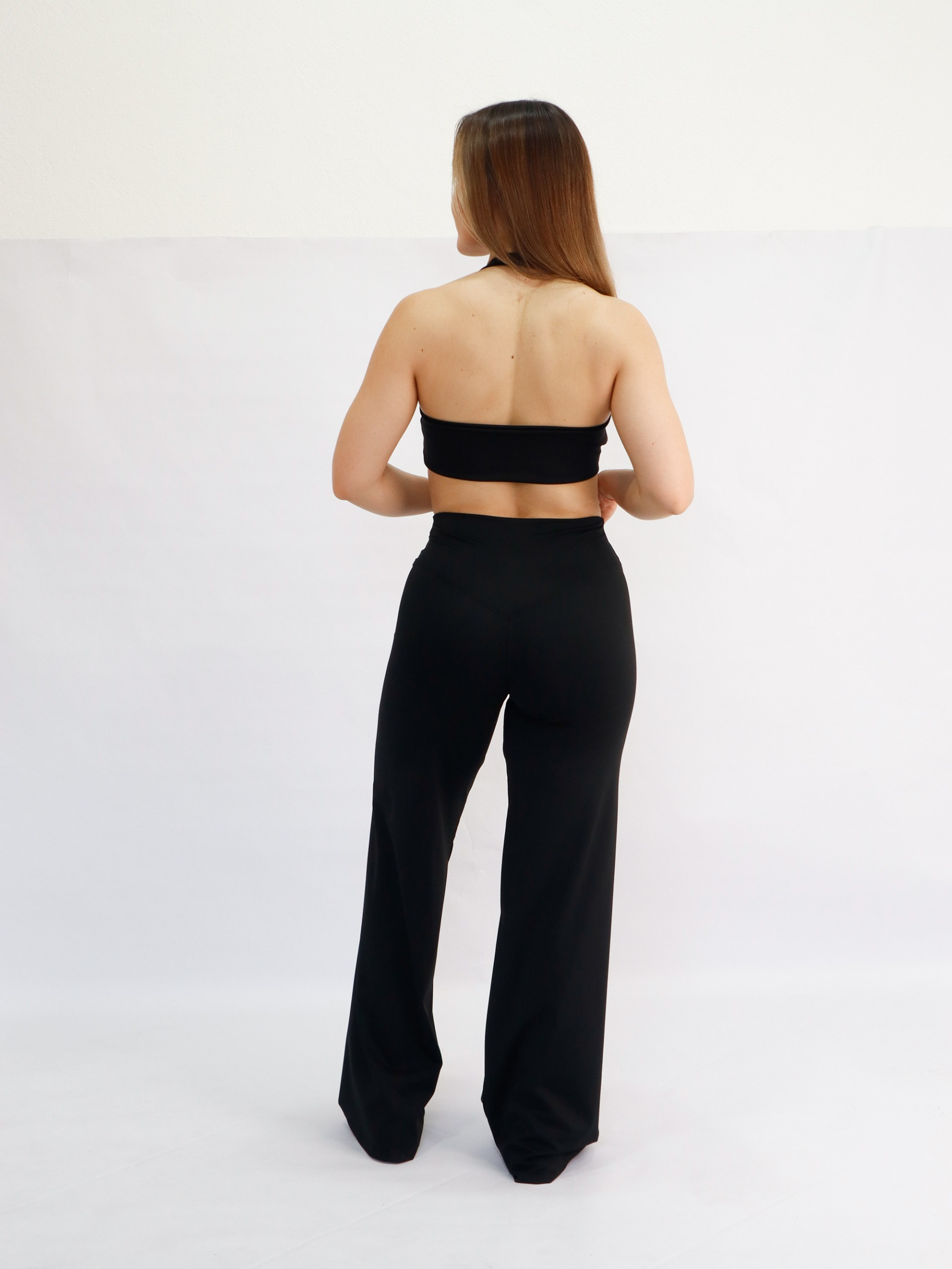 TOP $175 - LEGGING $225