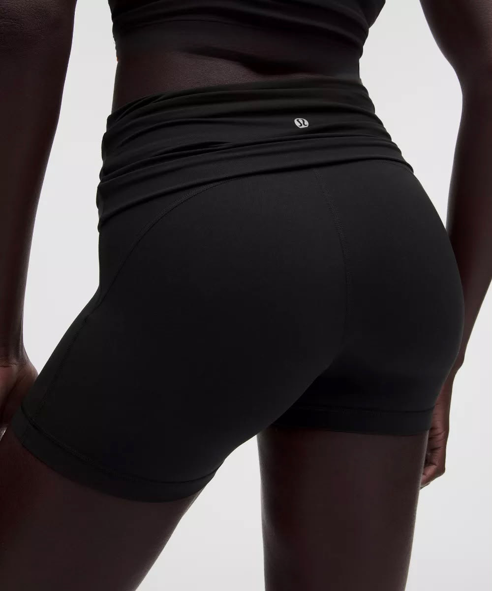 Short lululemon groove - $195 - unitalla, licra suplex, logo reflejante