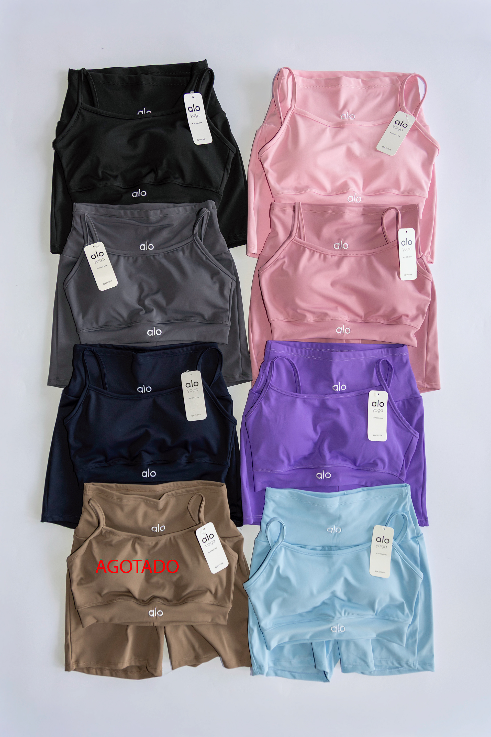 SET SHORT Y TOP - UNI / $195 - licra polex yoga, copas fijas, logos bordados
