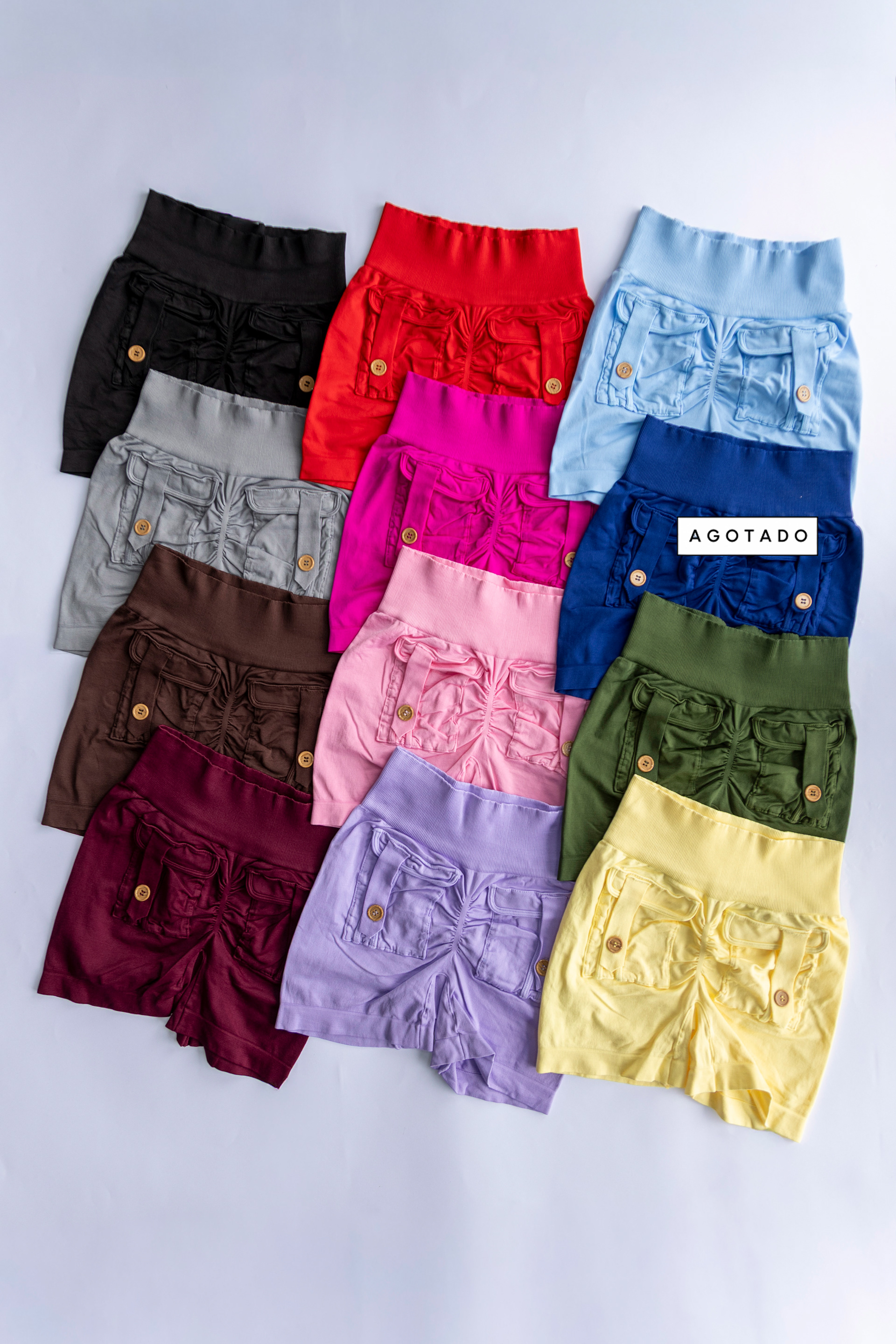 SHORT PUSH UP BOTÓN - UNI / $99