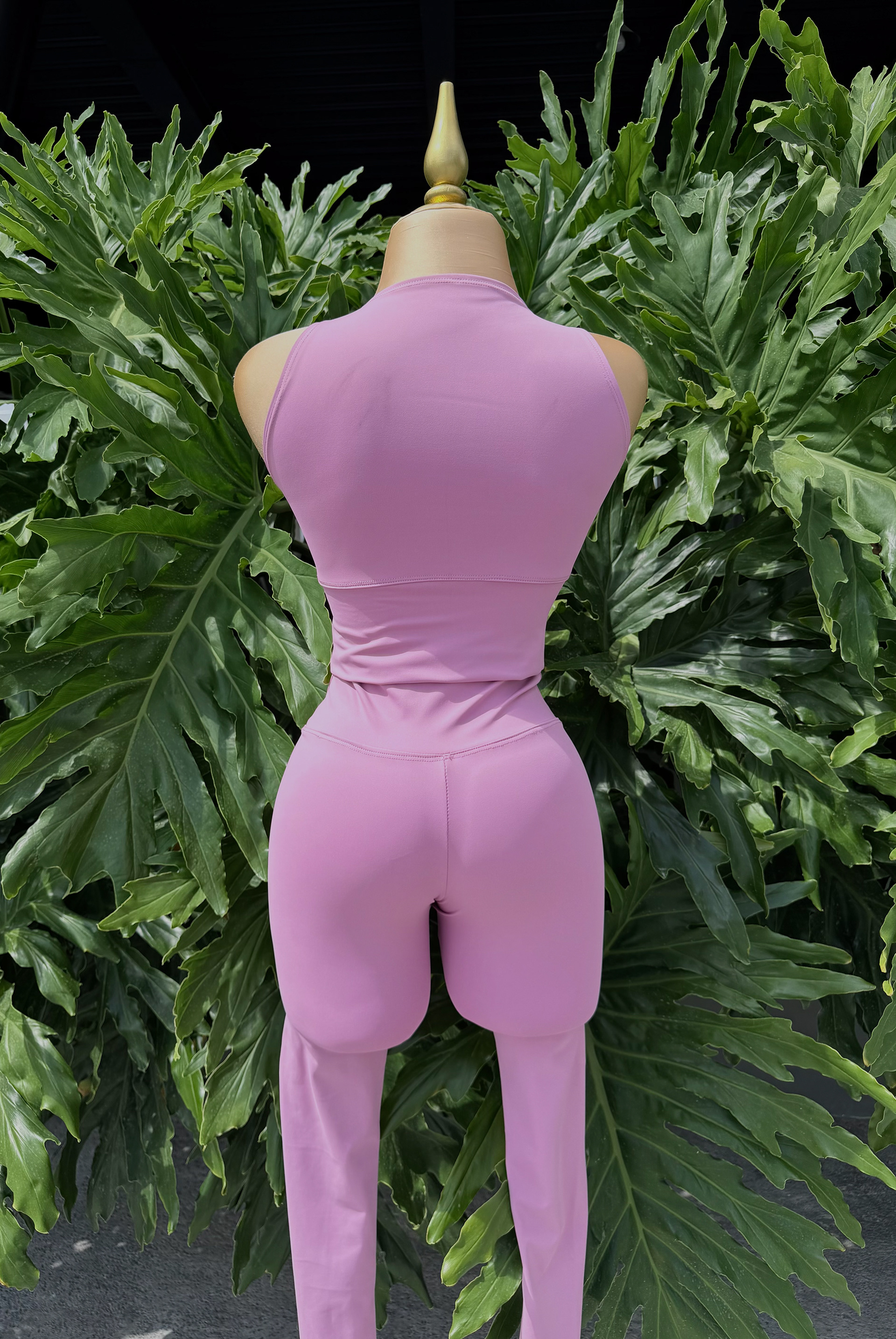 SET ENTUBADO Y BLUSA - UNI / $295 - licra polex yoga, logos bordados