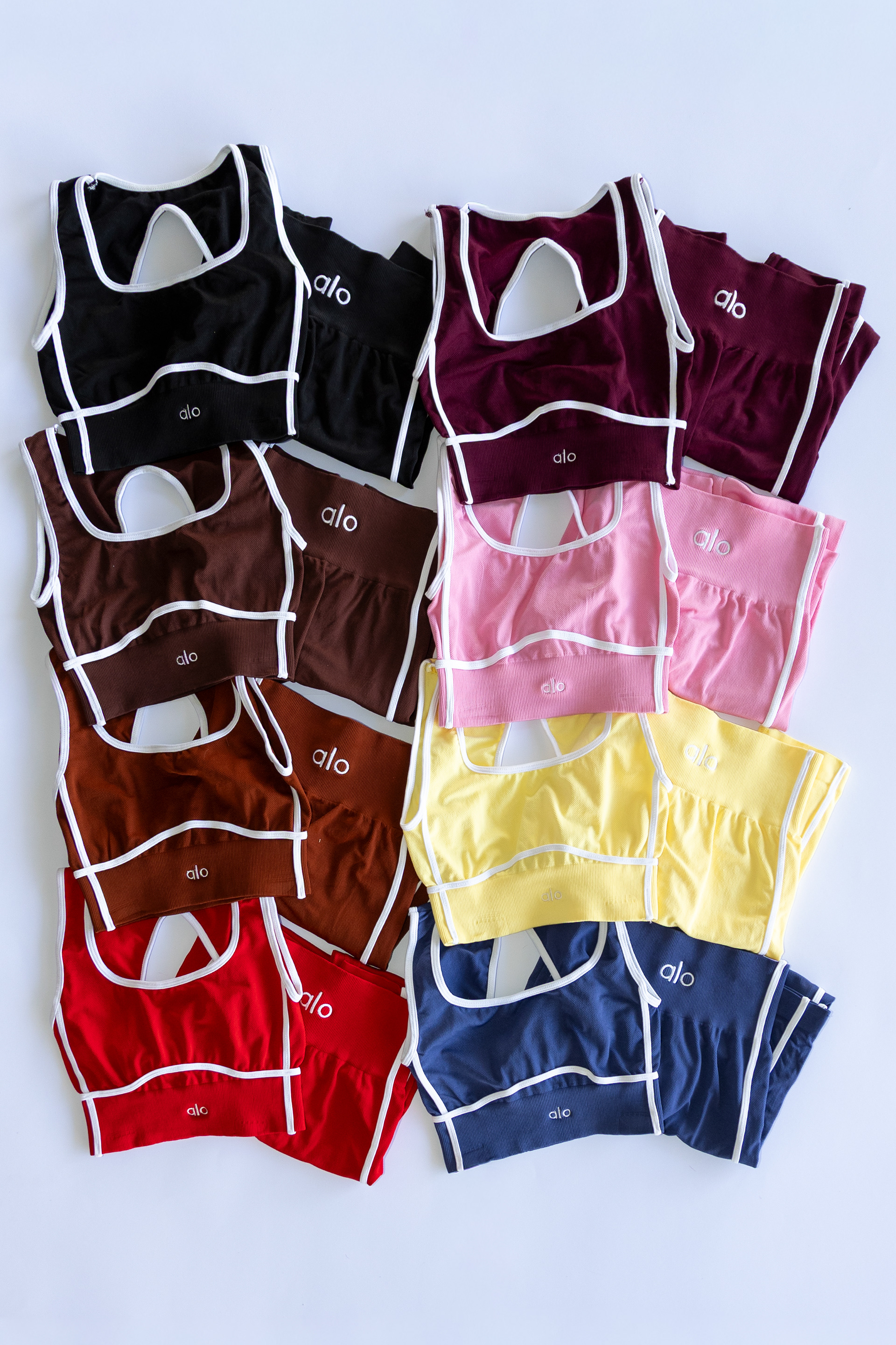 CONJUNTO SILUETA - UNI $210 - push up, logos bordados