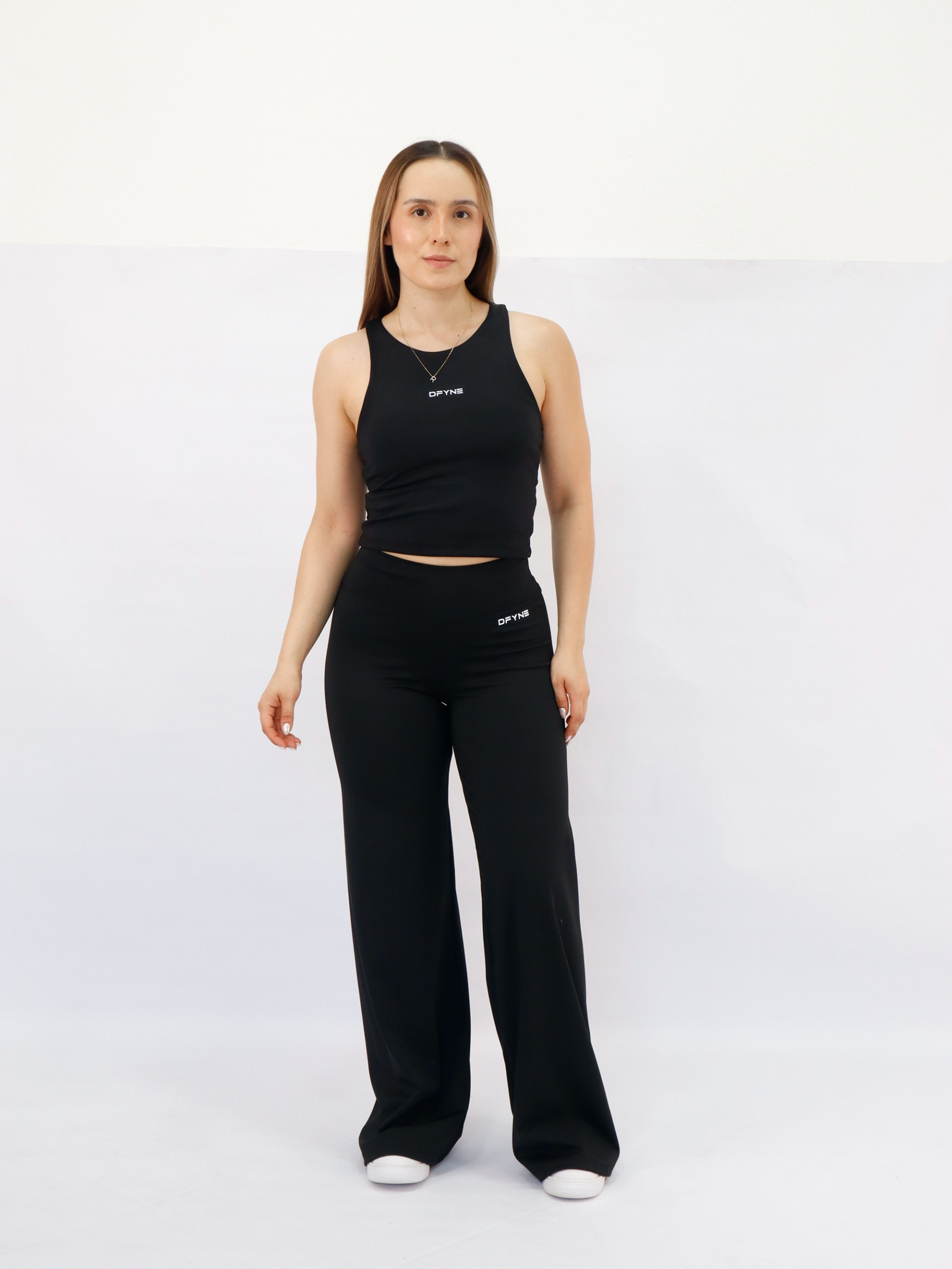 BLUSA $215 - LEGGING $225