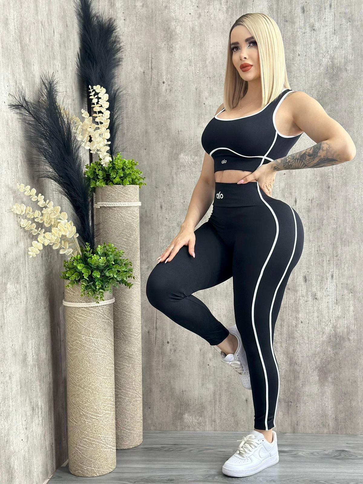 CONJUNTO SILUETA $210