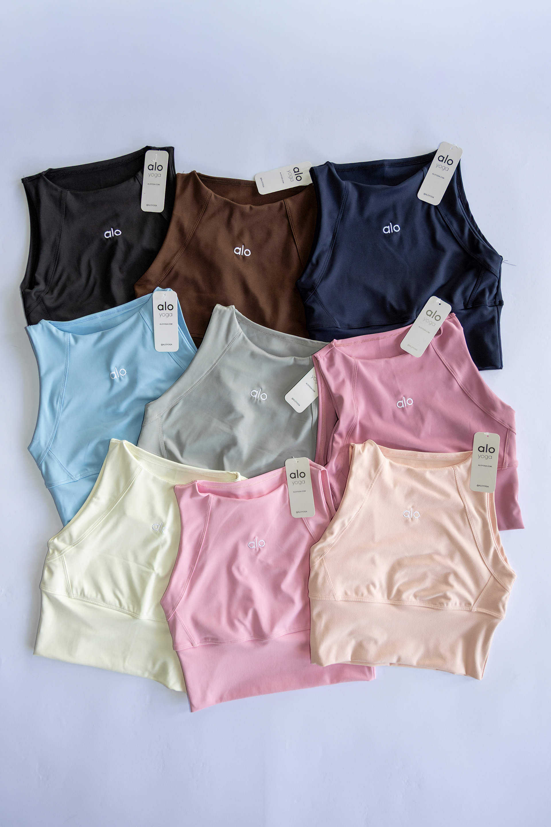 SET ENTUBADO Y BLUSA - UNI / $295 - licra polex yoga, logos bordados