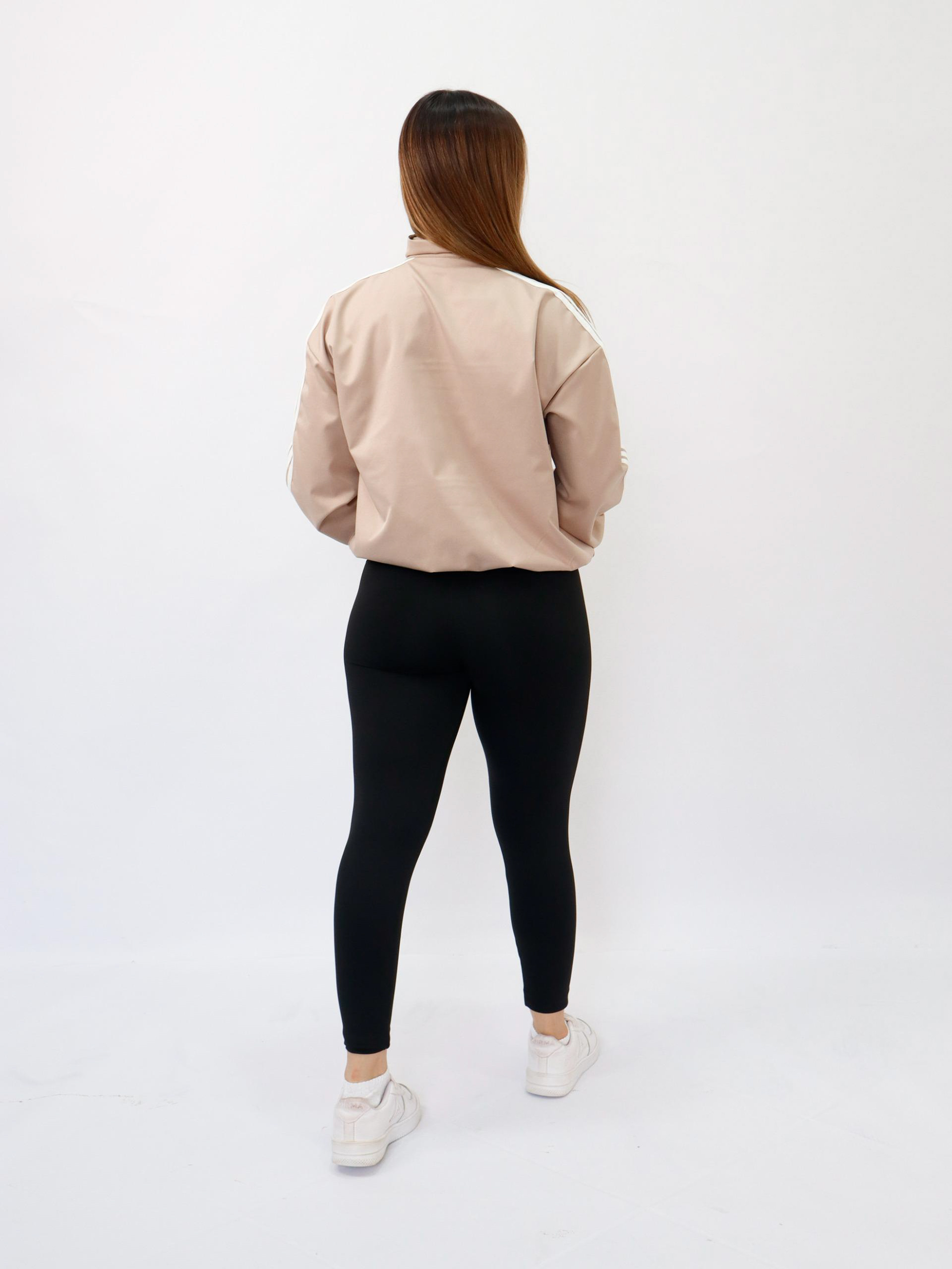 CHAMARRA CNY $395 - Unitalla, tela tipo gabardina