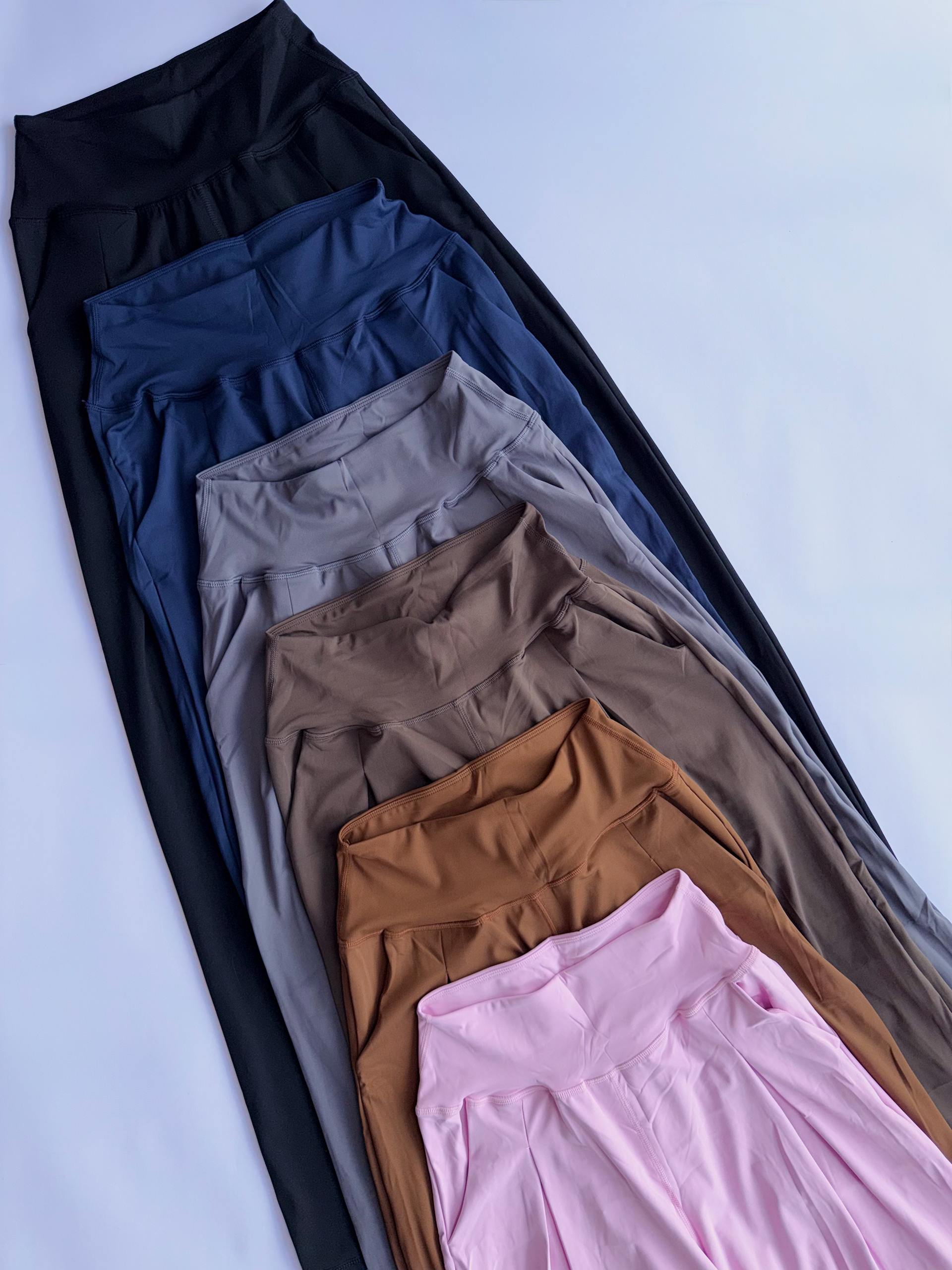 PANTALÓN FLARE PINZAS - $175 - S/M y M/L