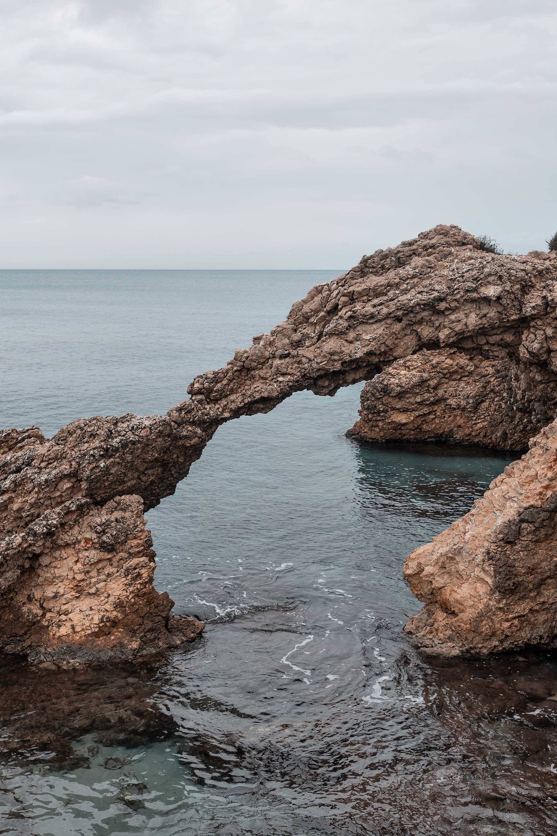 sea rocks in Costa Brava, Hostal Empuries, Canon R6, landscape photography