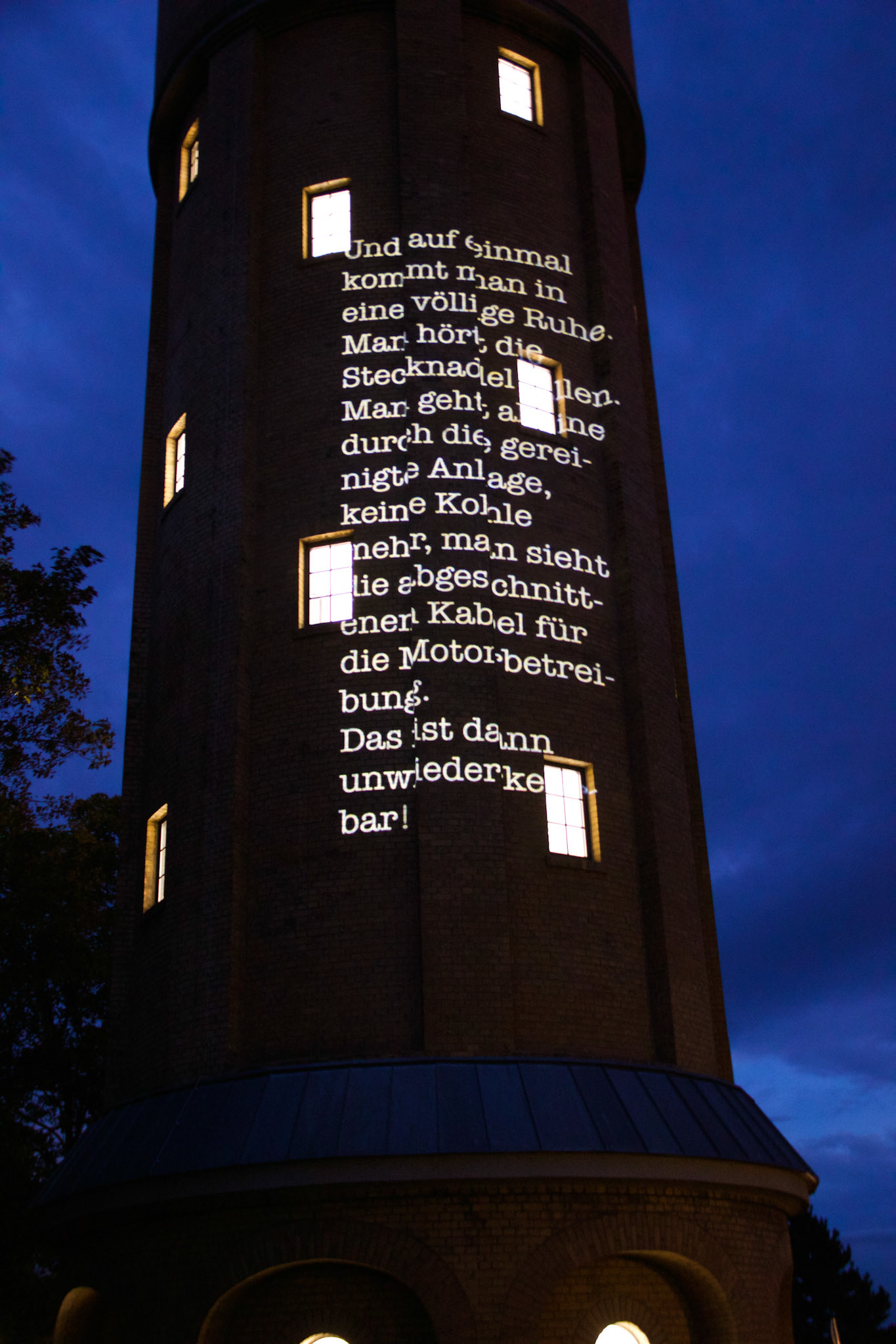 Wasserturm Rötha "Fließen"