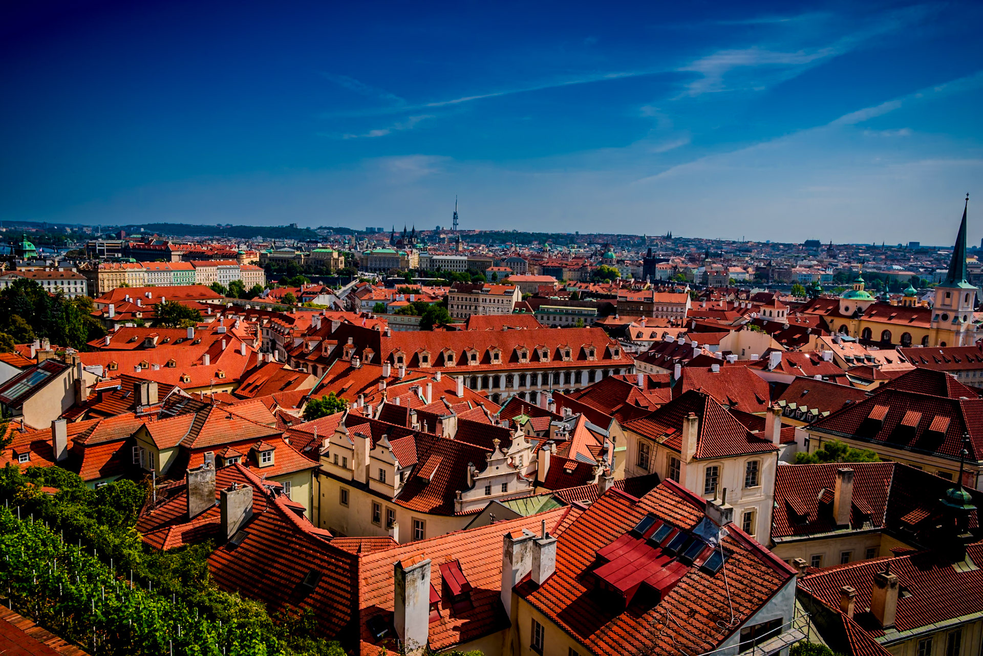 Top roof with St. Thomas Church on the right