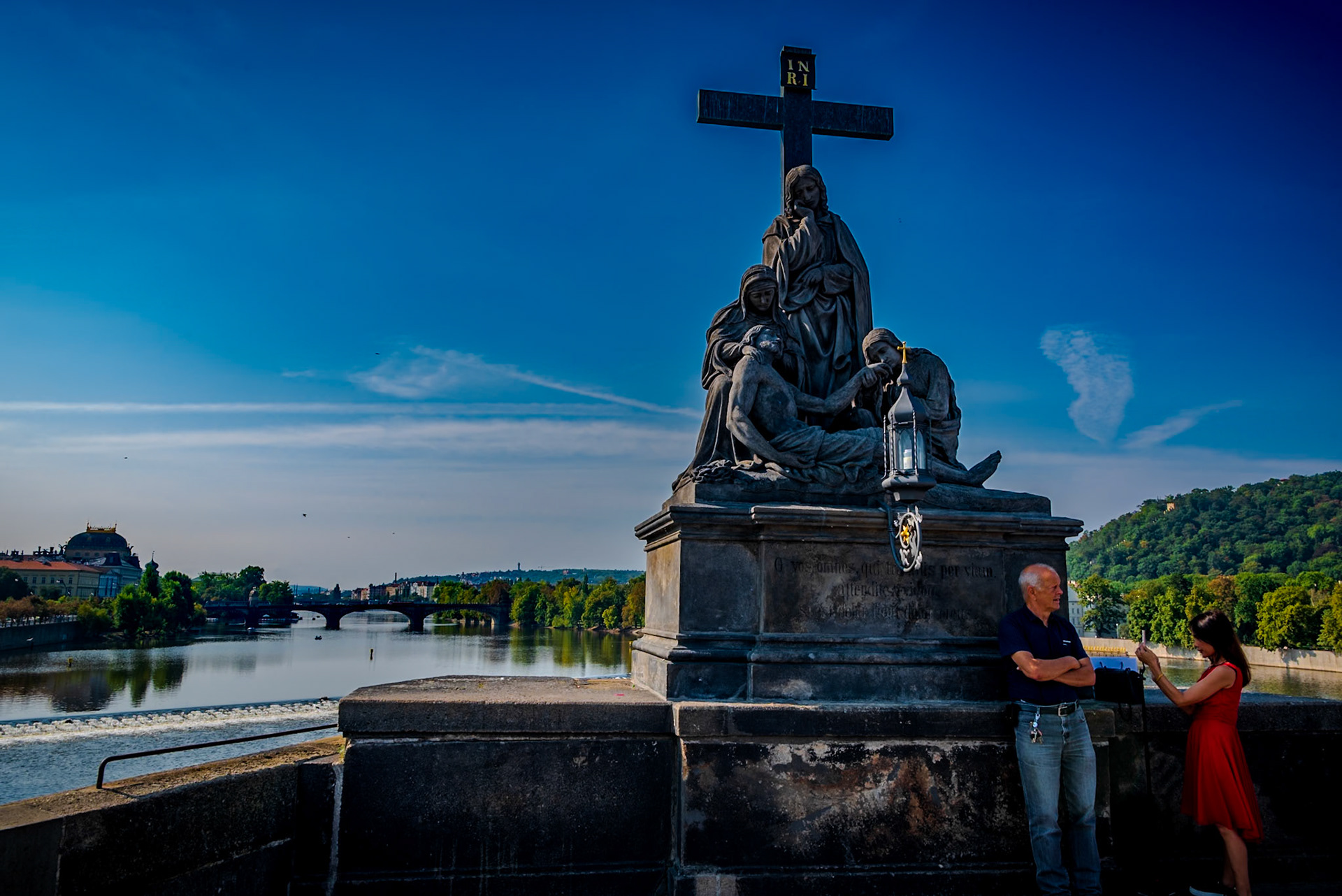 Statue of the Lamentation of Christ