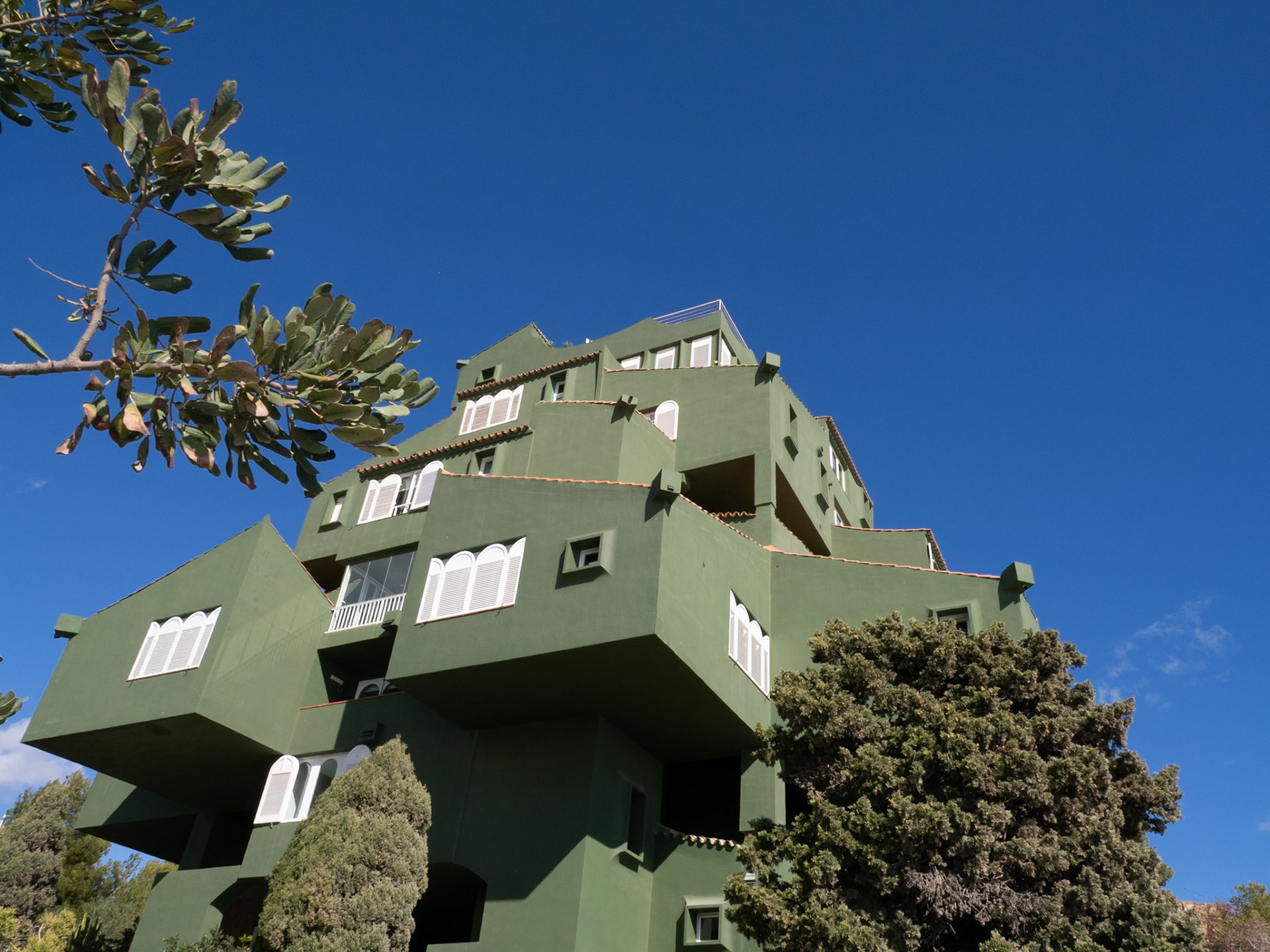 La .Muralla Roja / Calpe