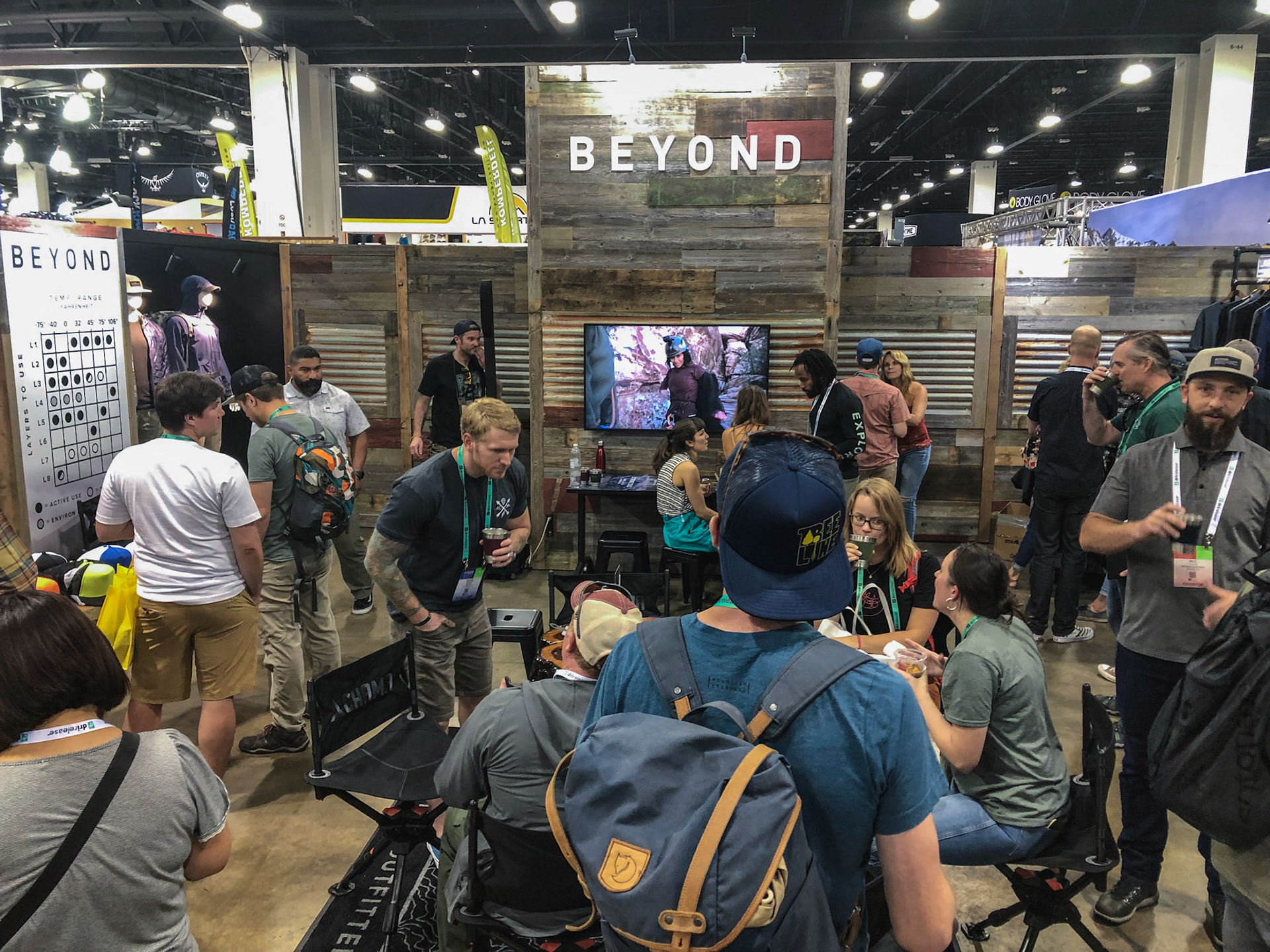 A full booth is a well-configured and working booth.