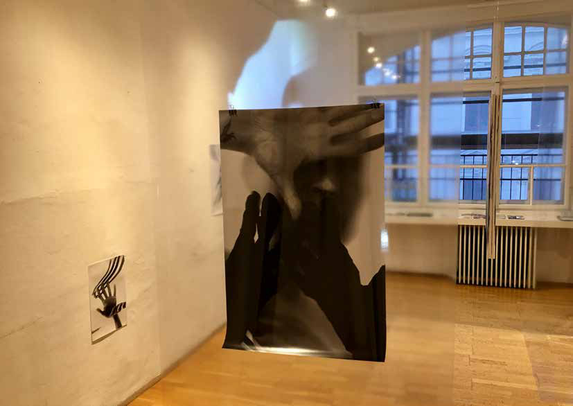 Skin Hunger I // Berührungen, Ausstellungsansicht, Intakt Galerie WUK, 2022