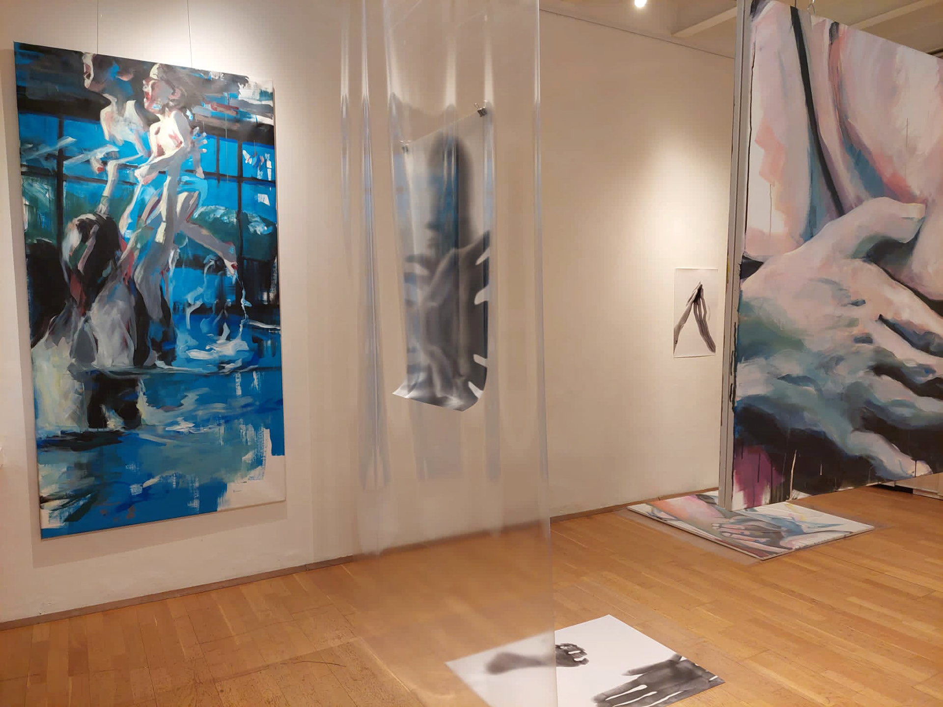 Skin Hunger I // Berührungen, Ausstellungsansicht, Intakt Galerie WUK, 2022