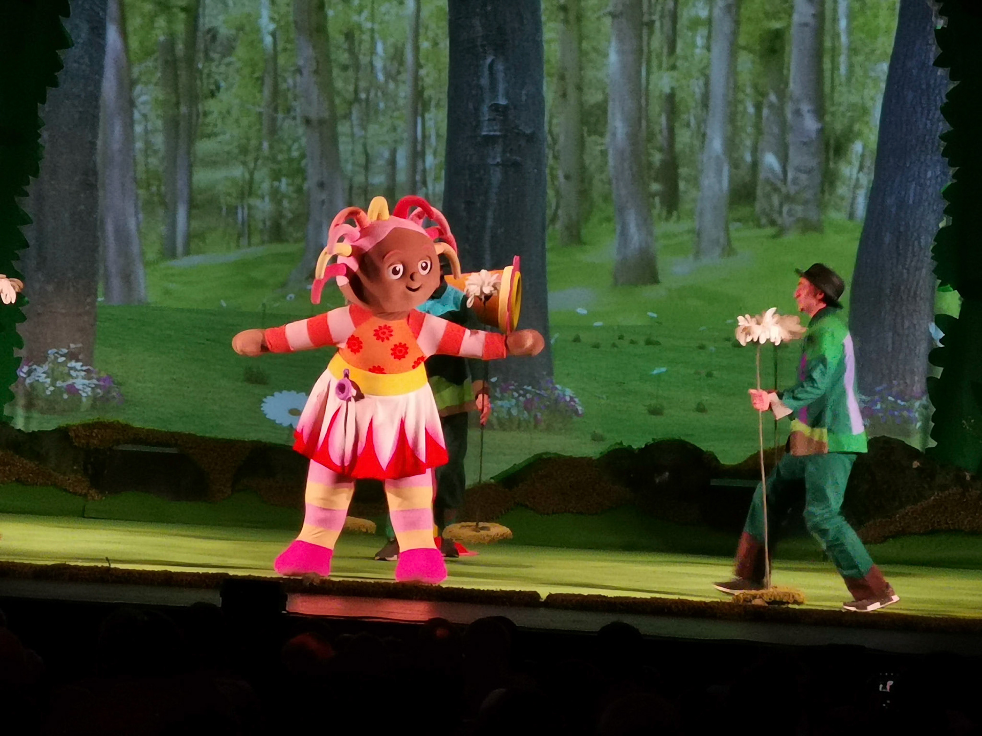 A great afternoon out at in the night garden live at the Cliffs Pavillion