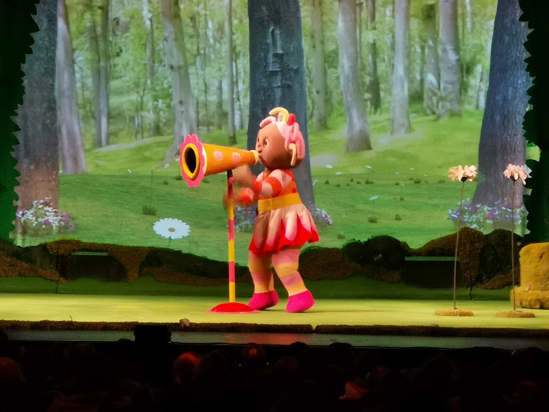 A great afternoon out at in the night garden live at the Cliffs Pavillion