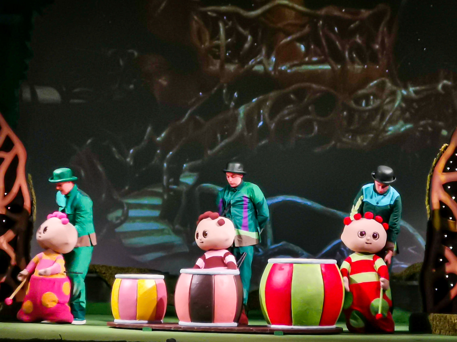 A great afternoon out at in the night garden live at the Cliffs Pavillion