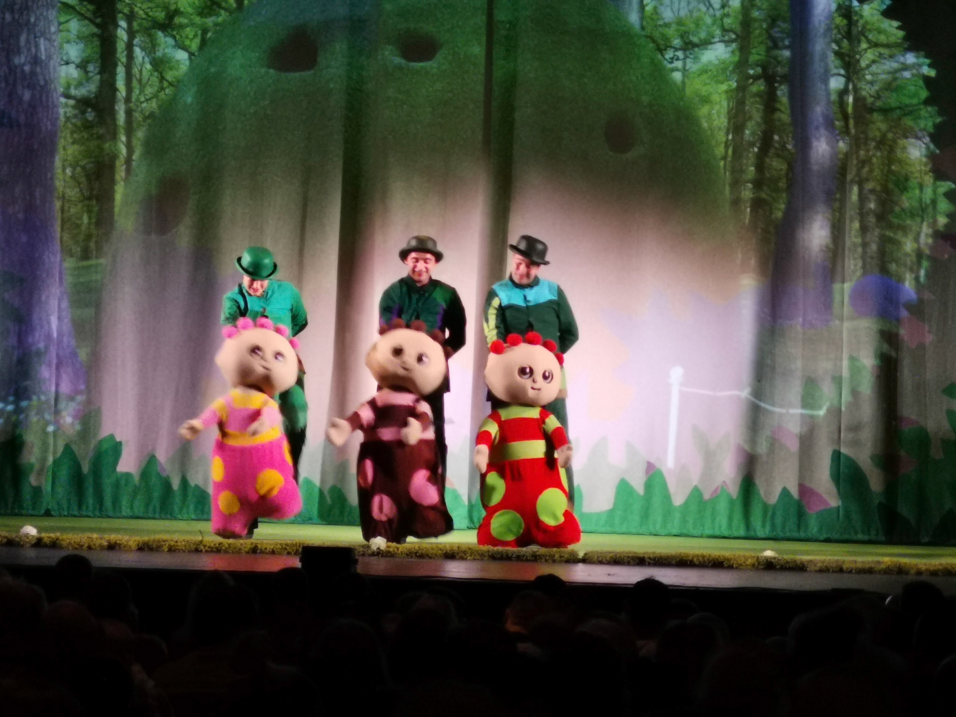 A great afternoon out at in the night garden live at the Cliffs Pavillion