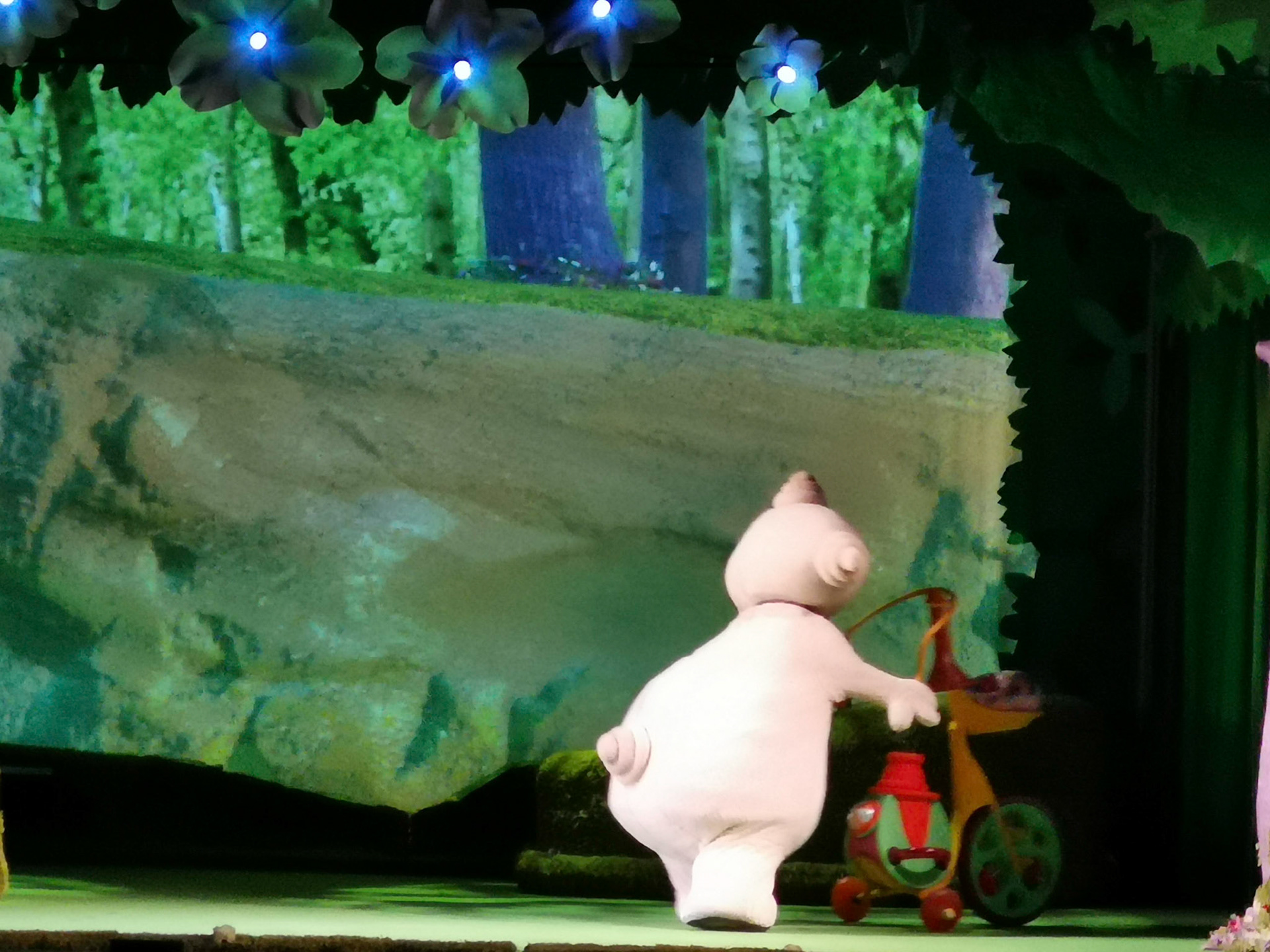 A great afternoon out at in the night garden live at the Cliffs Pavillion