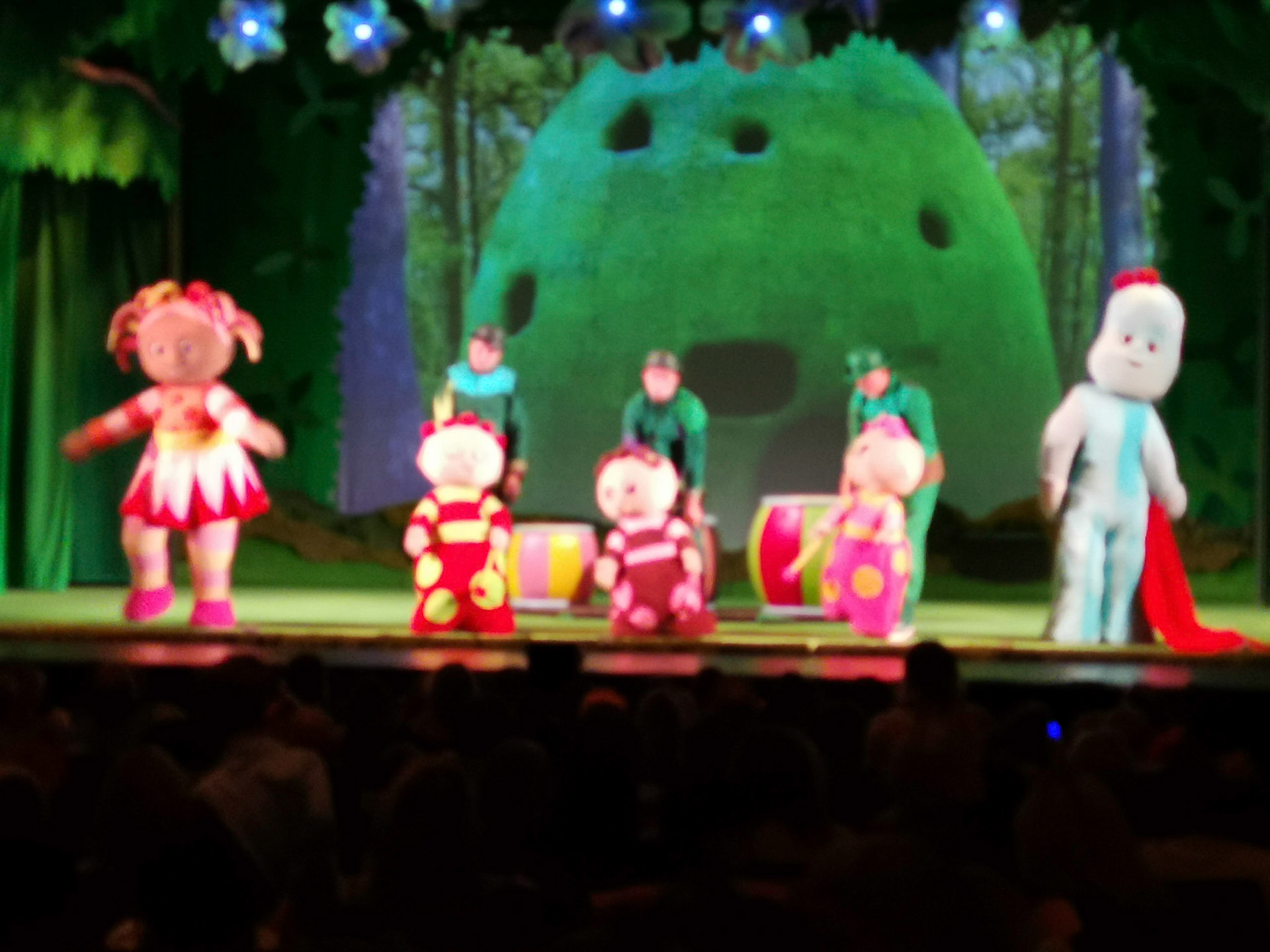A great afternoon out at in the night garden live at the Cliffs Pavillion