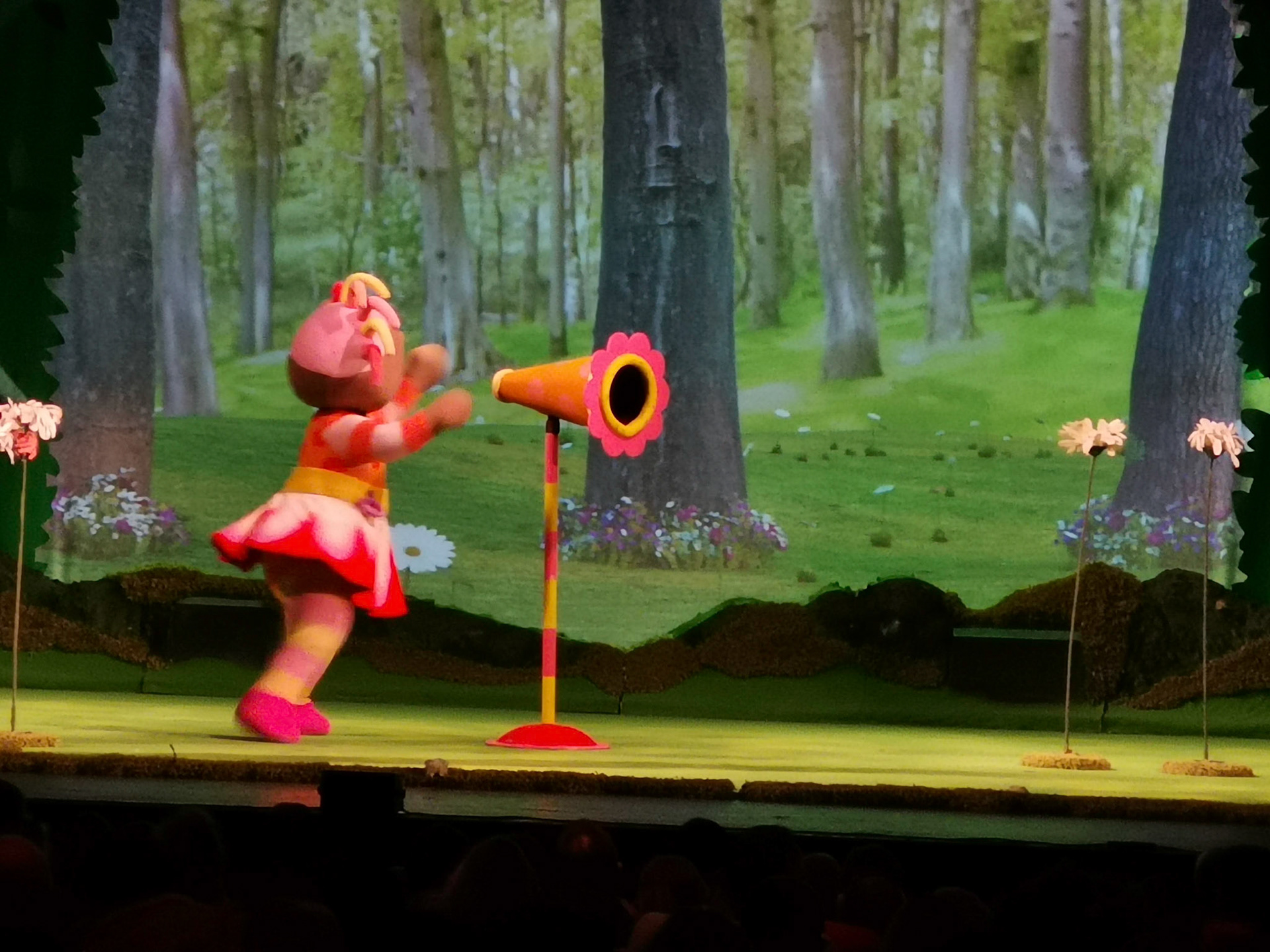 A great afternoon out at in the night garden live at the Cliffs Pavillion