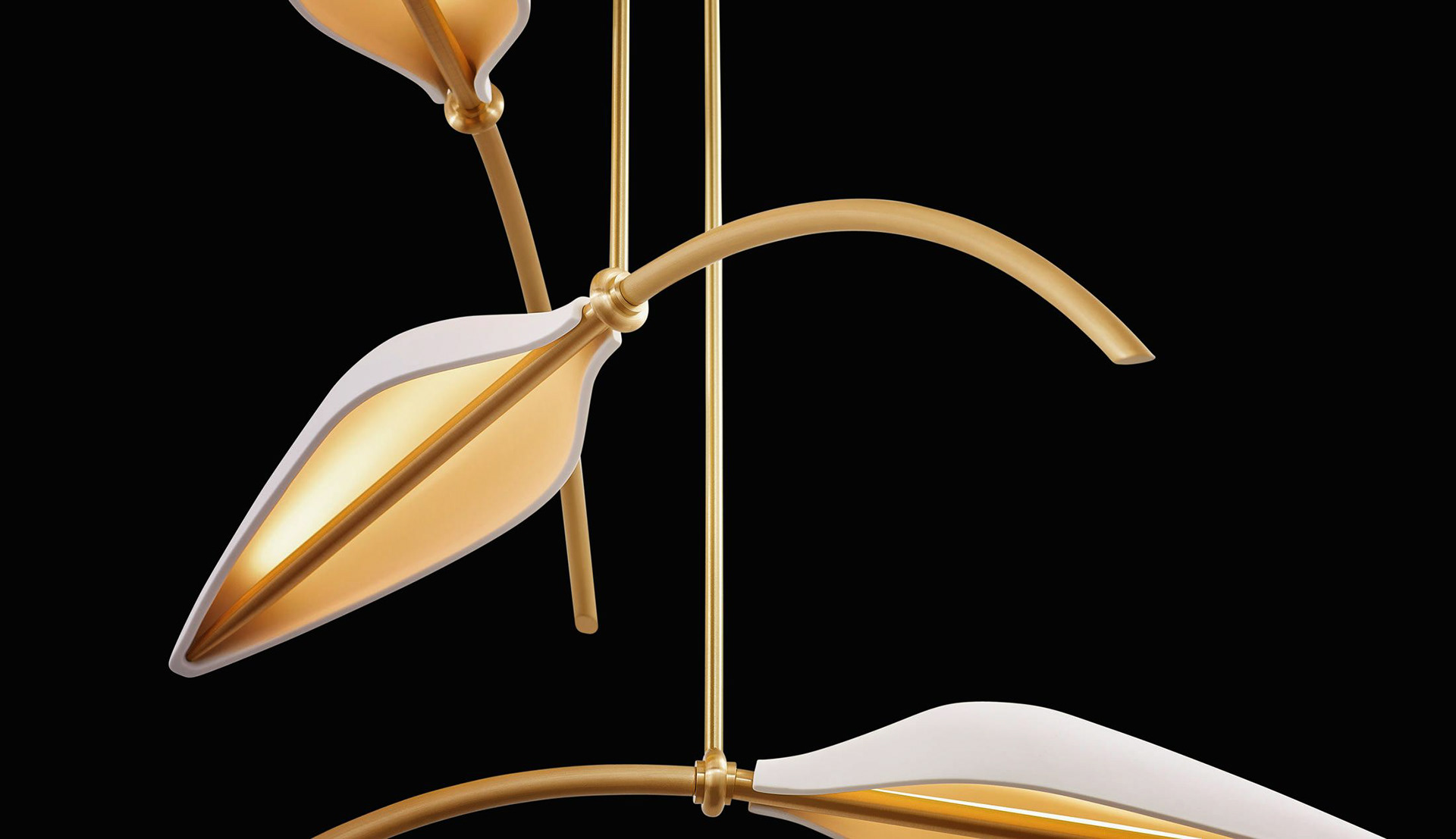 Spire Leaf Pendant 