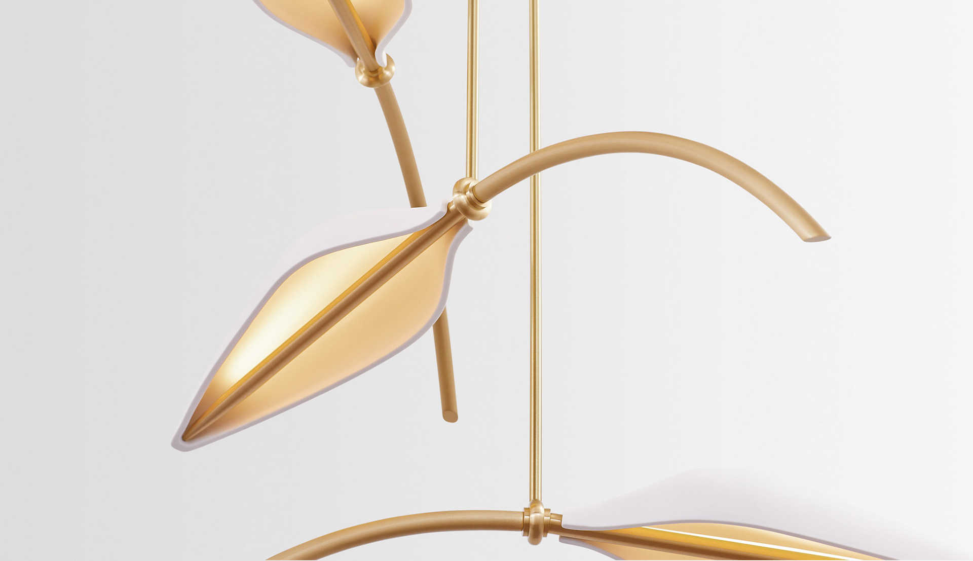 Spire Leaf Pendant (Falling Leaves)