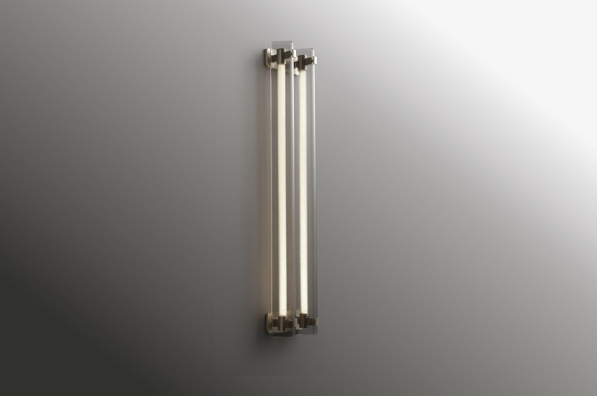 VALE Sconce II Smoke