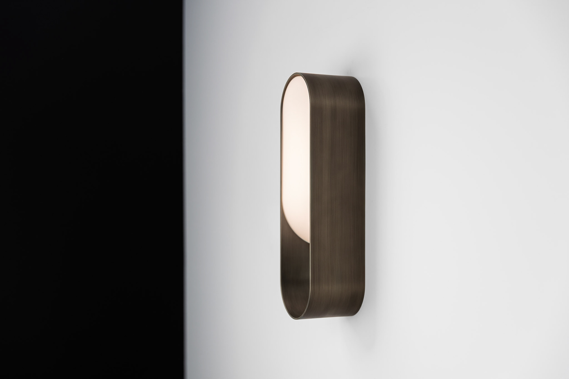 Loop Sconce