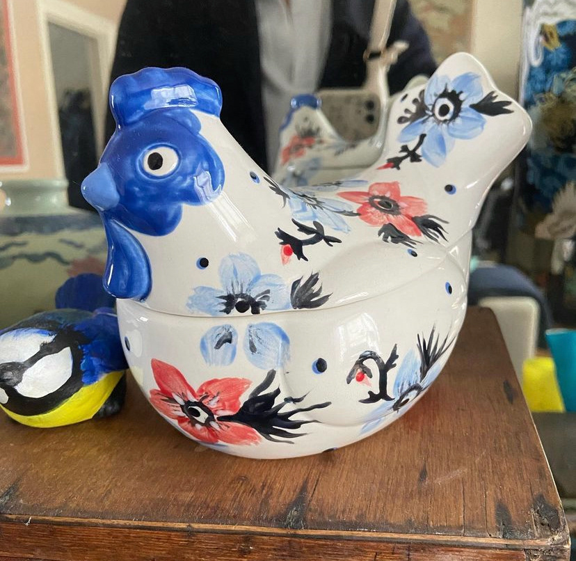 Hen Box 1