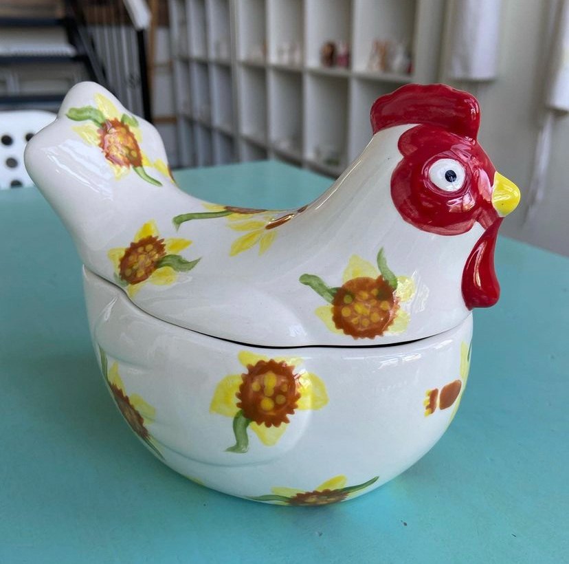 Hen Box 2