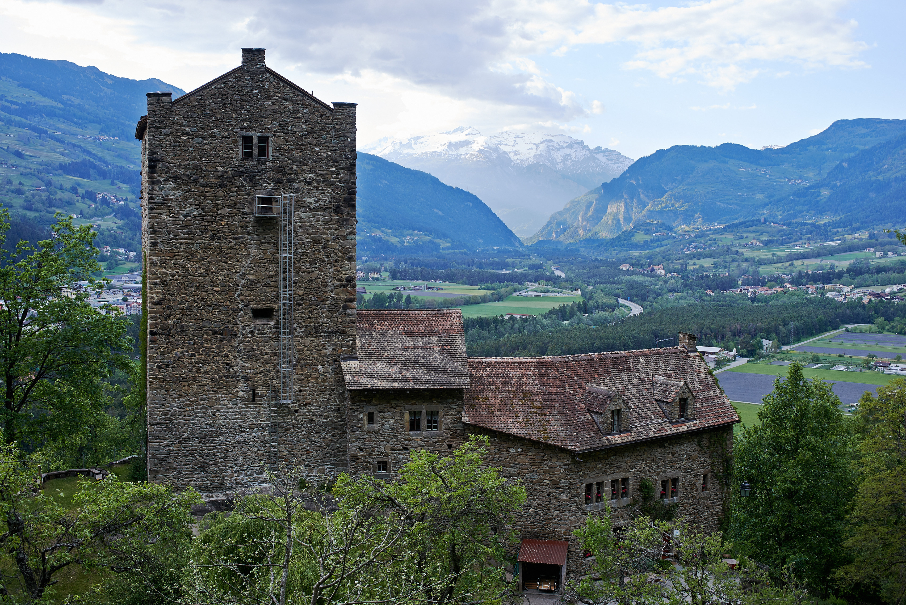 Ehrenfels