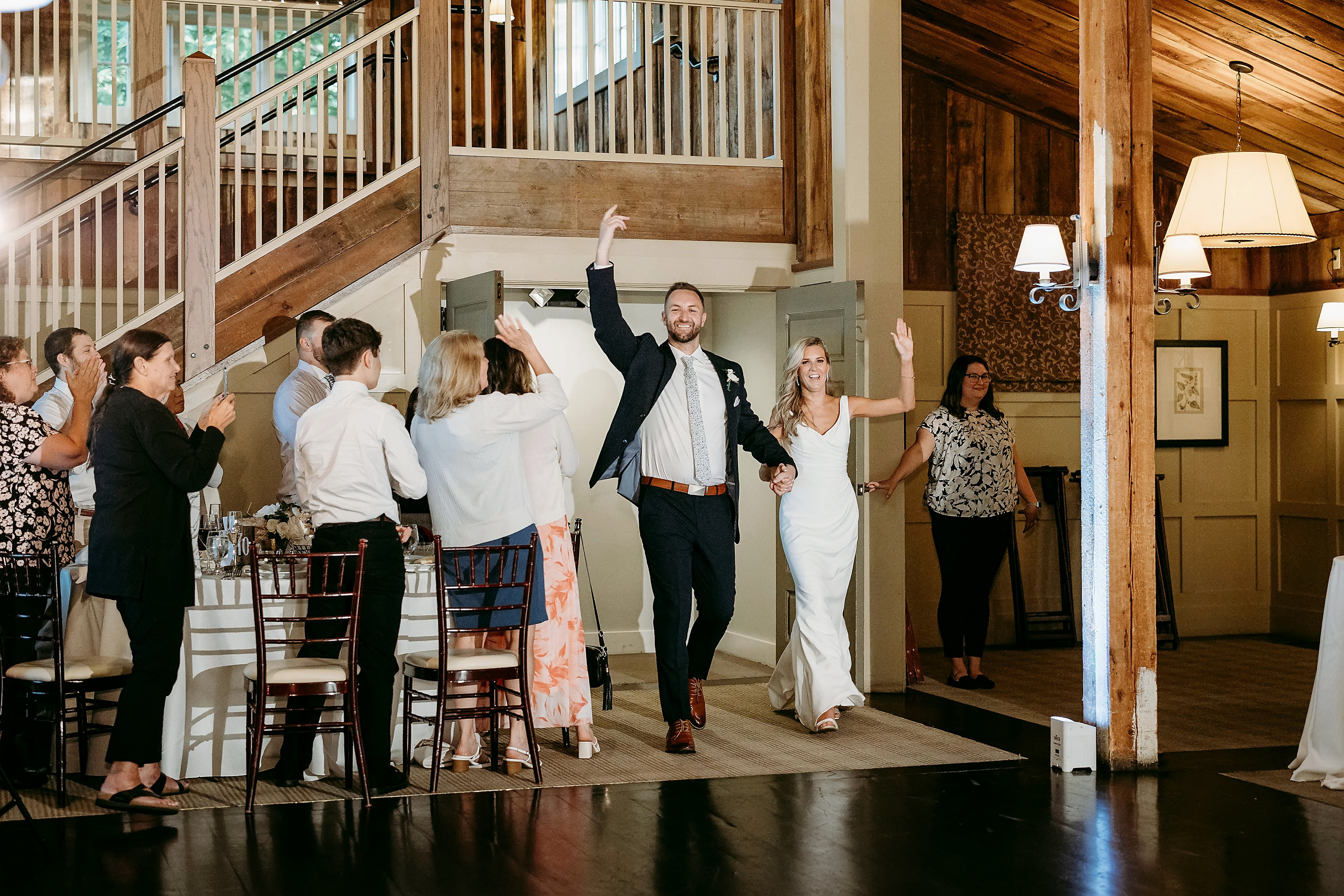 If you want natural wedding photos where your friends and family look like themselves — I’m your photographer.