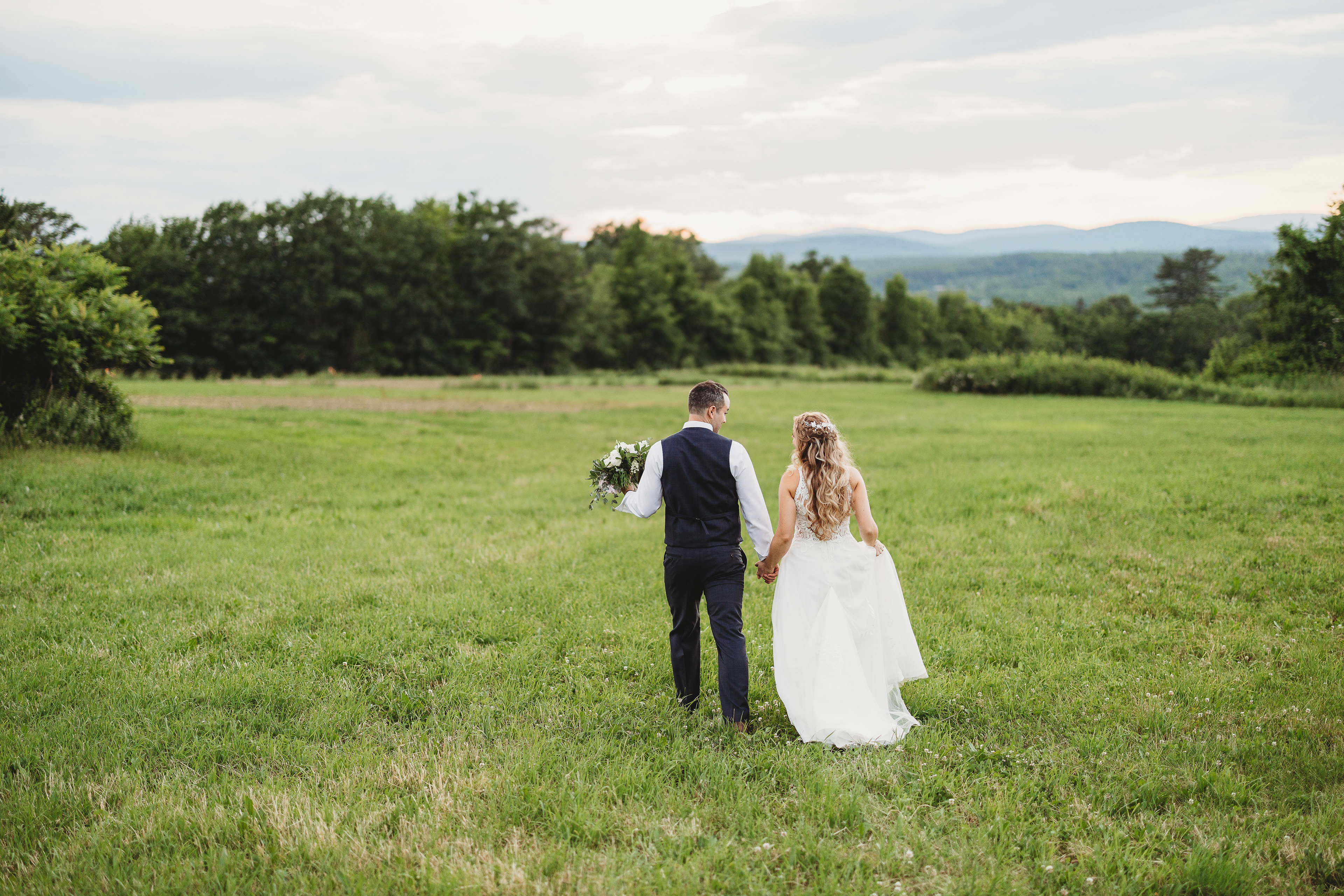 Real moments like this matter more than perfect posing. That’s why I shoot candid wedding photography focused on connection.