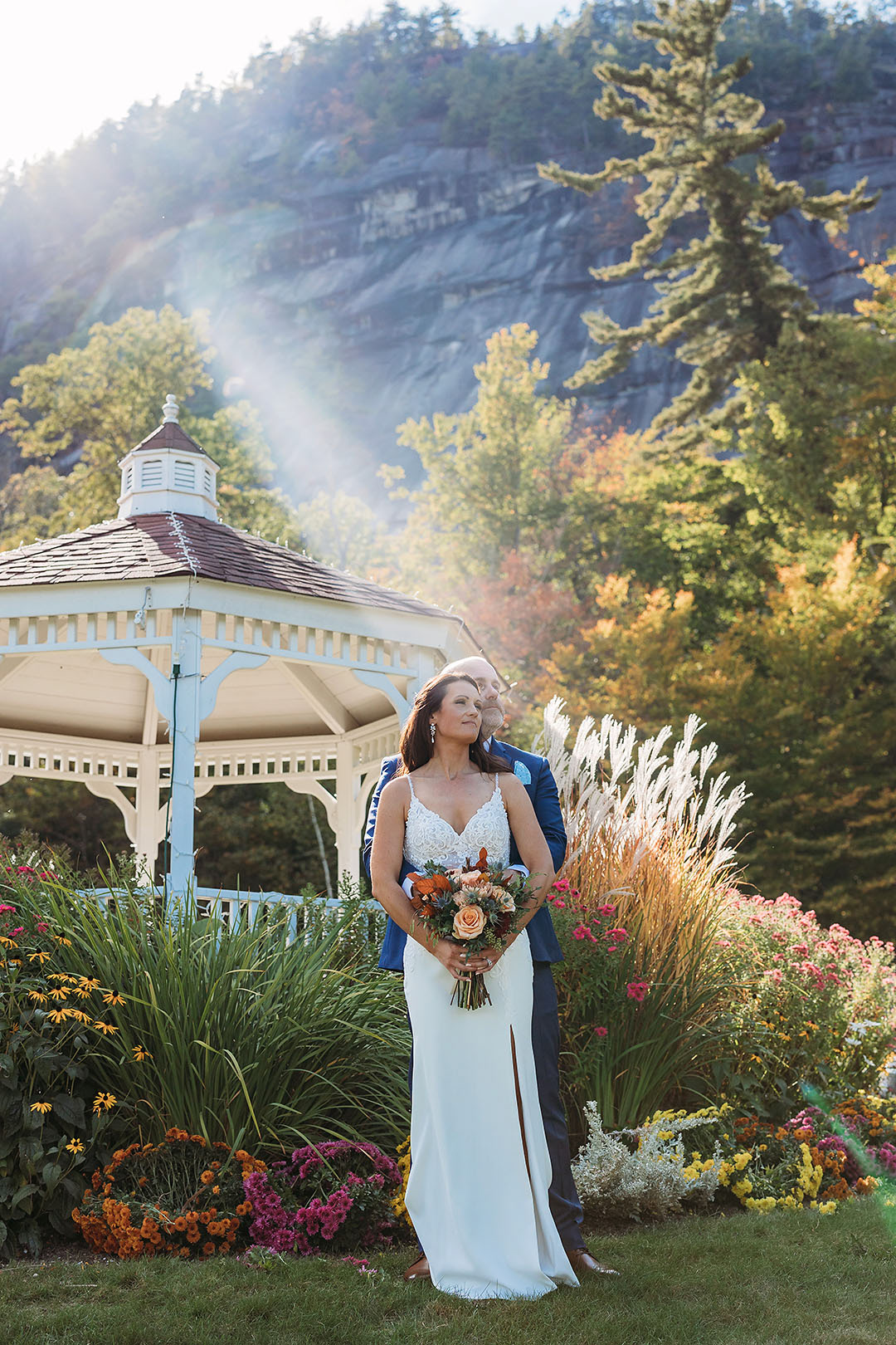 Sunset portraits for New England couples — intimate and full of emotion.